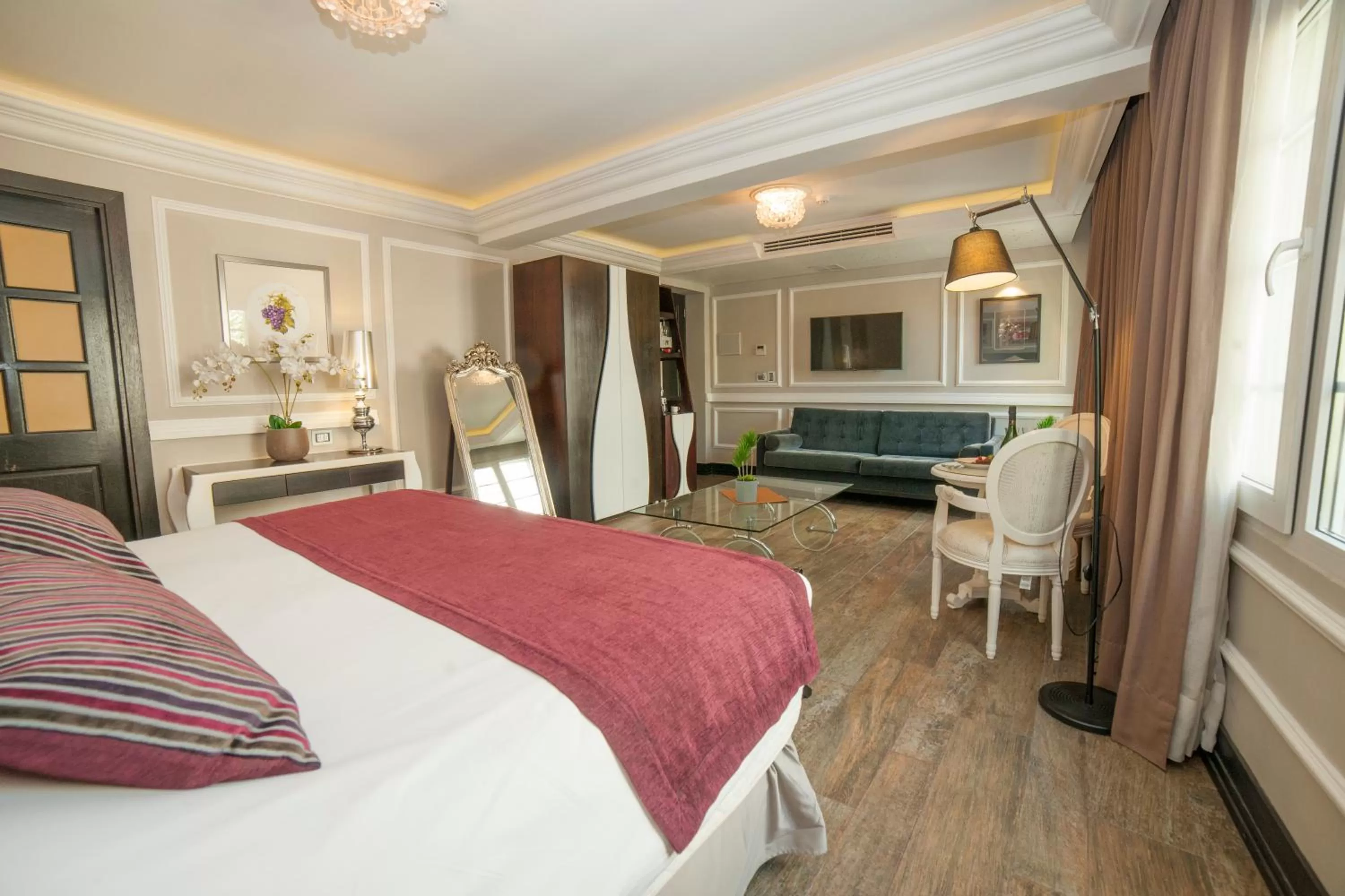 Bed in Hotel Sommelier Boutique