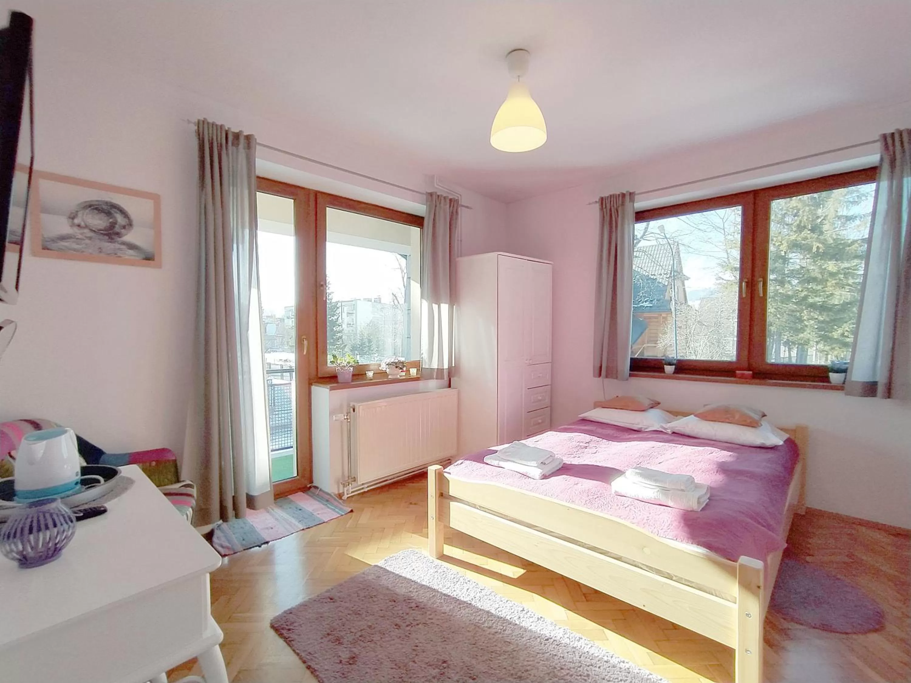 Bed in Willa Mozaika