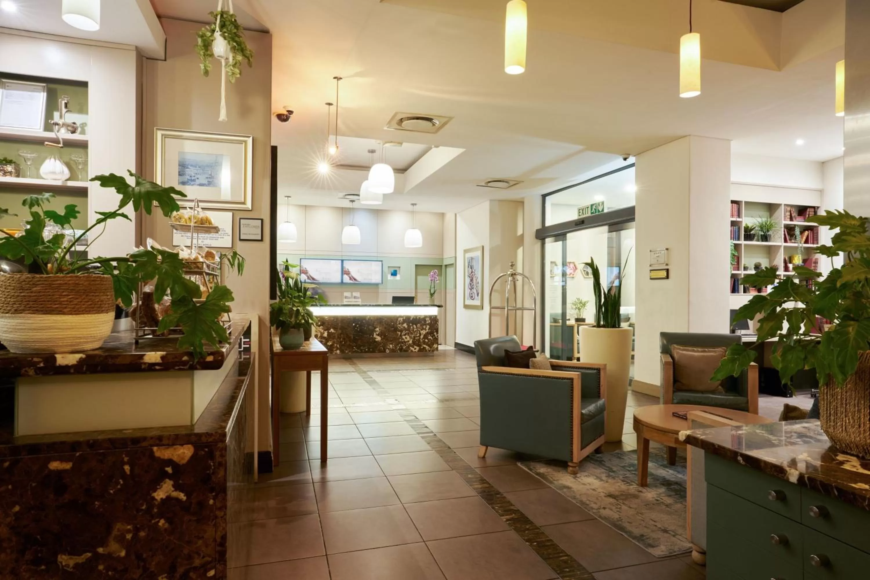 Lobby or reception in Protea Hotel by Marriott Cape Town North Wharf
