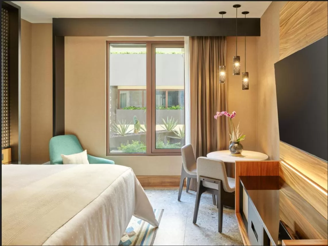 Master Suite, 1 King in Grand Fiesta Americana Oaxaca