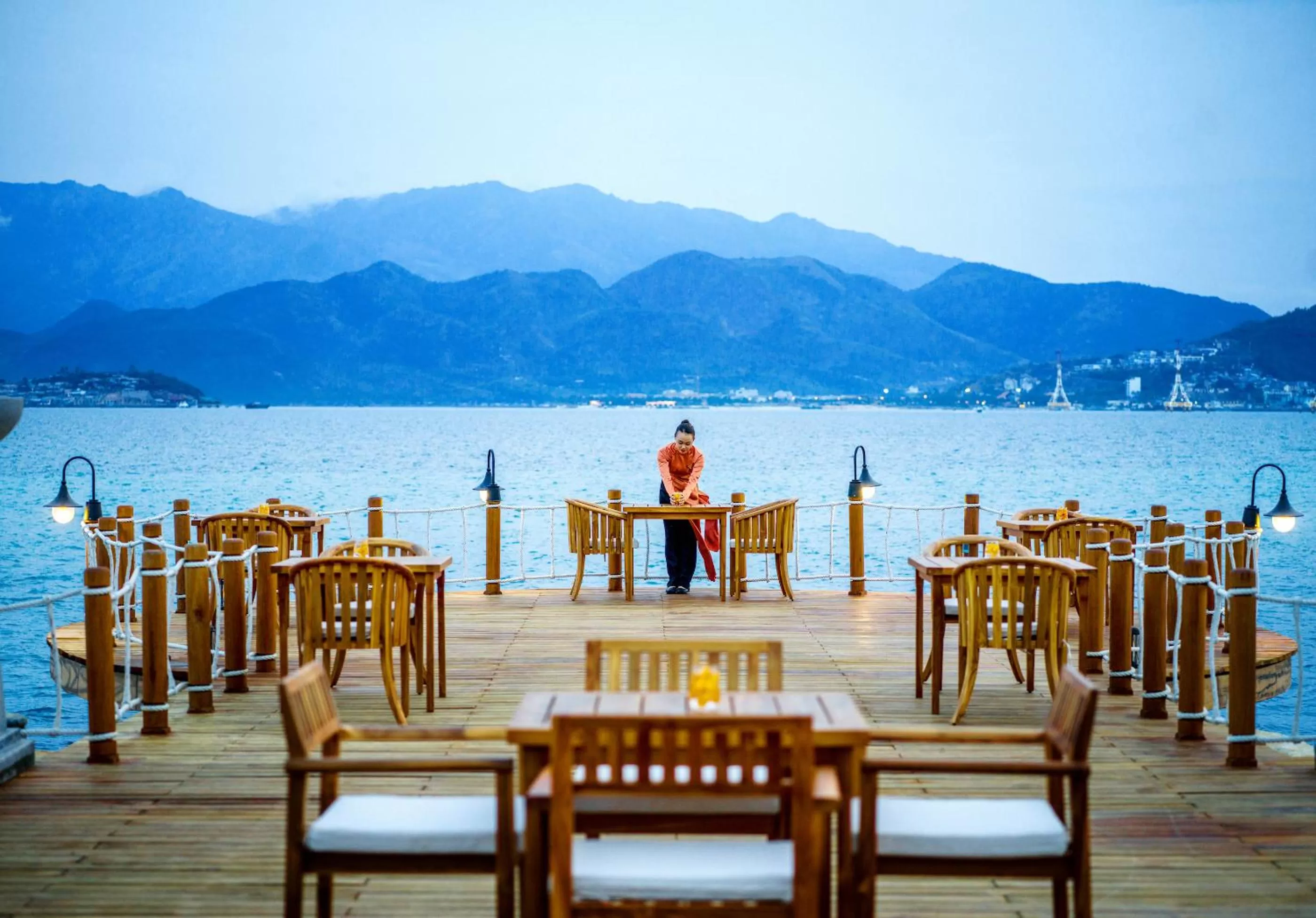 Lounge or bar in Vinpearl Luxury Nha Trang