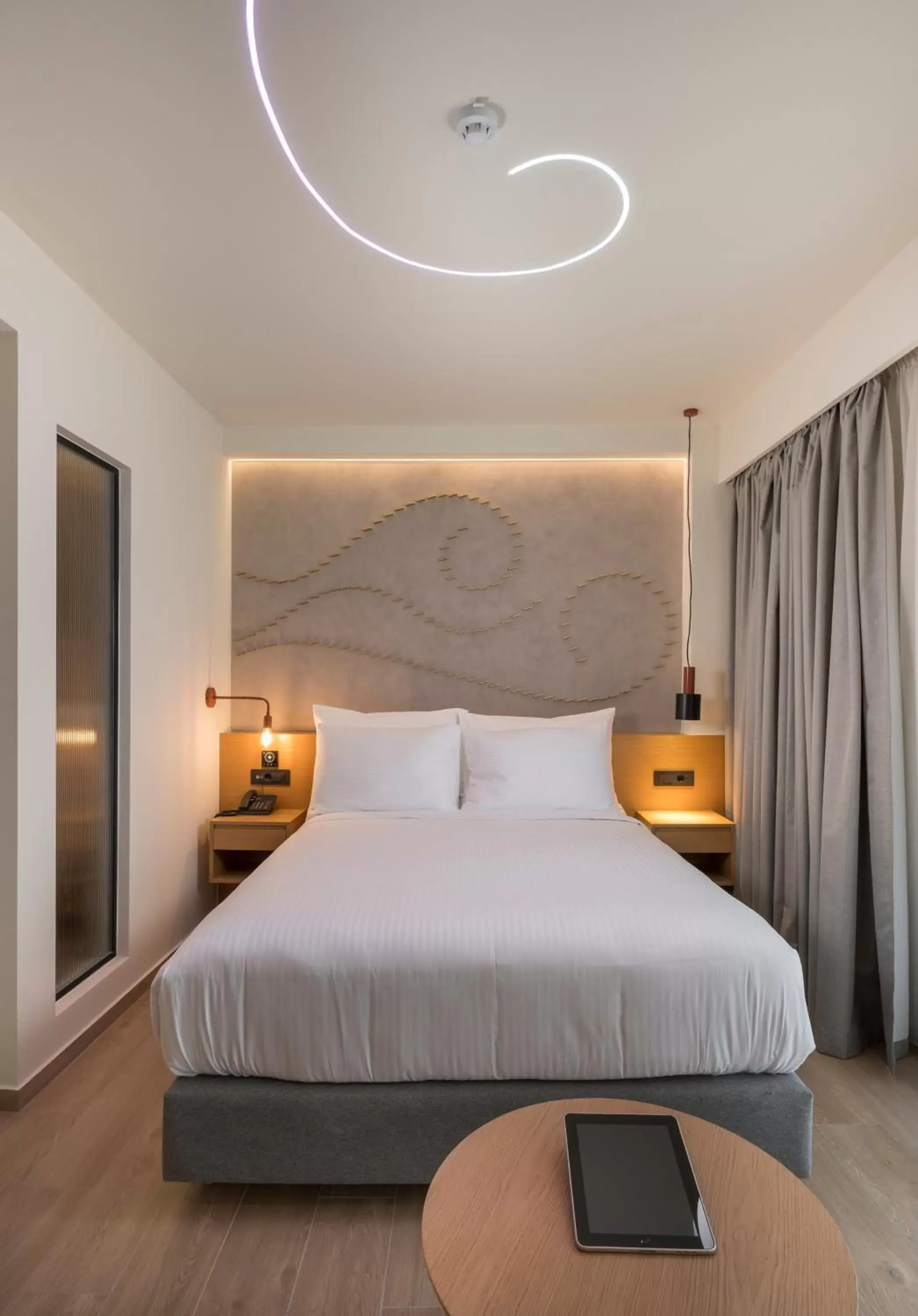 Deluxe Double Room with Balcony in Hyperion City Hotel & Spa Deluxe Double Room with Balcony in Hyperion City Hotel & Spa