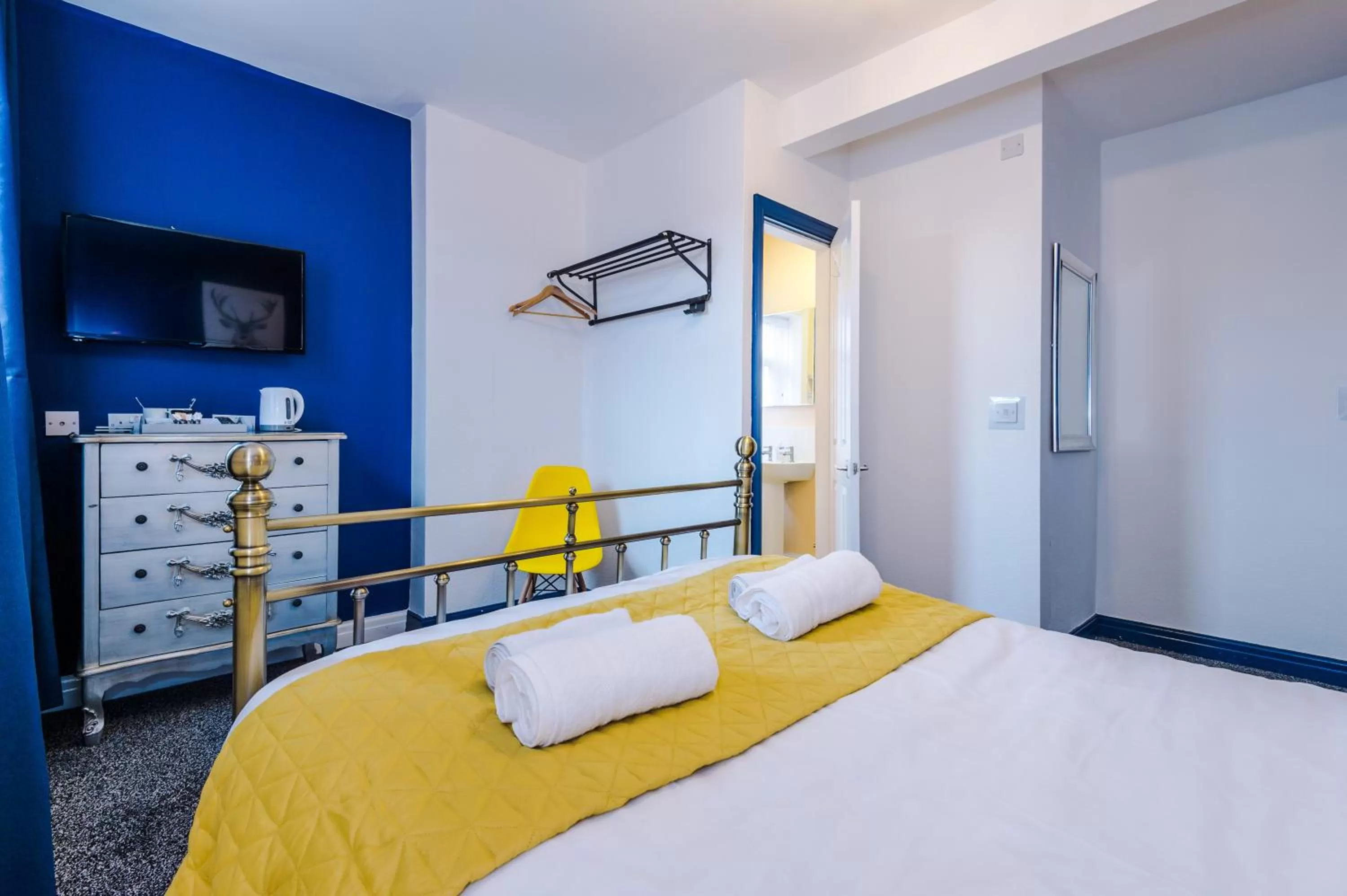 Bed in Pebbles Guest House