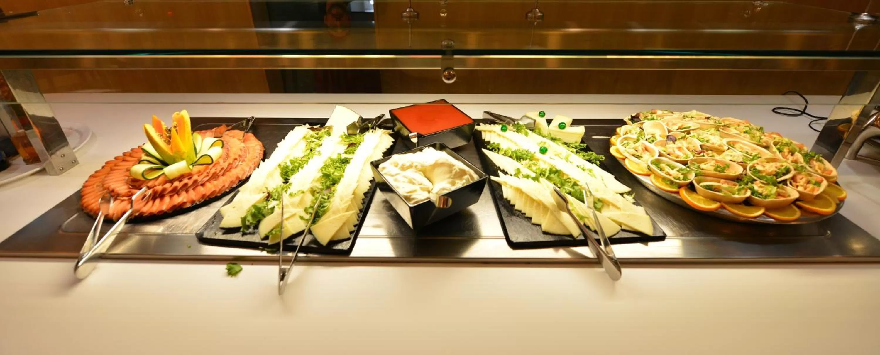 Restaurant/places to eat in Relaxia Lanzasur Club - Aqualava Water Park