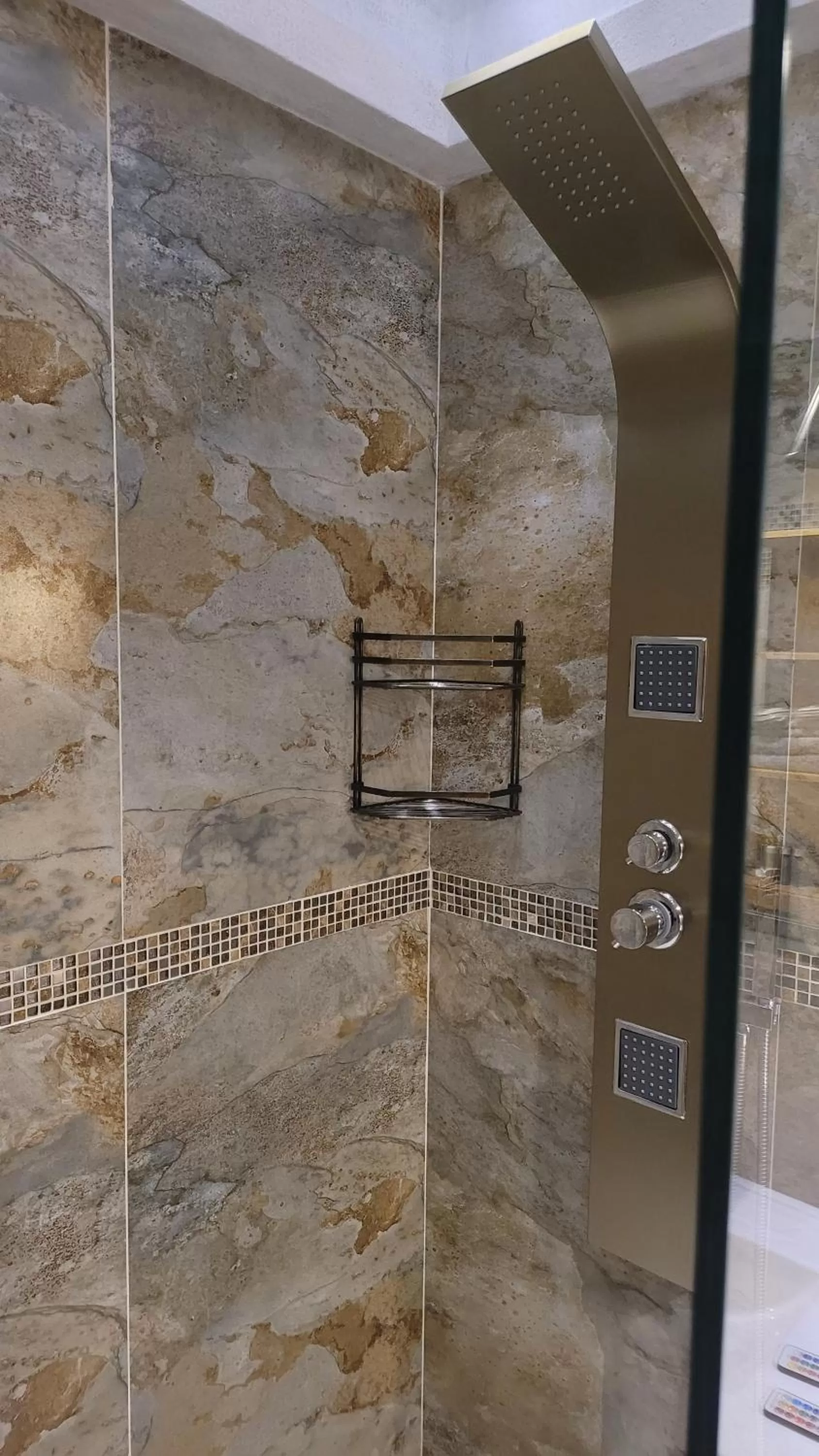 Shower, Bathroom in Terrace Suites Iasi