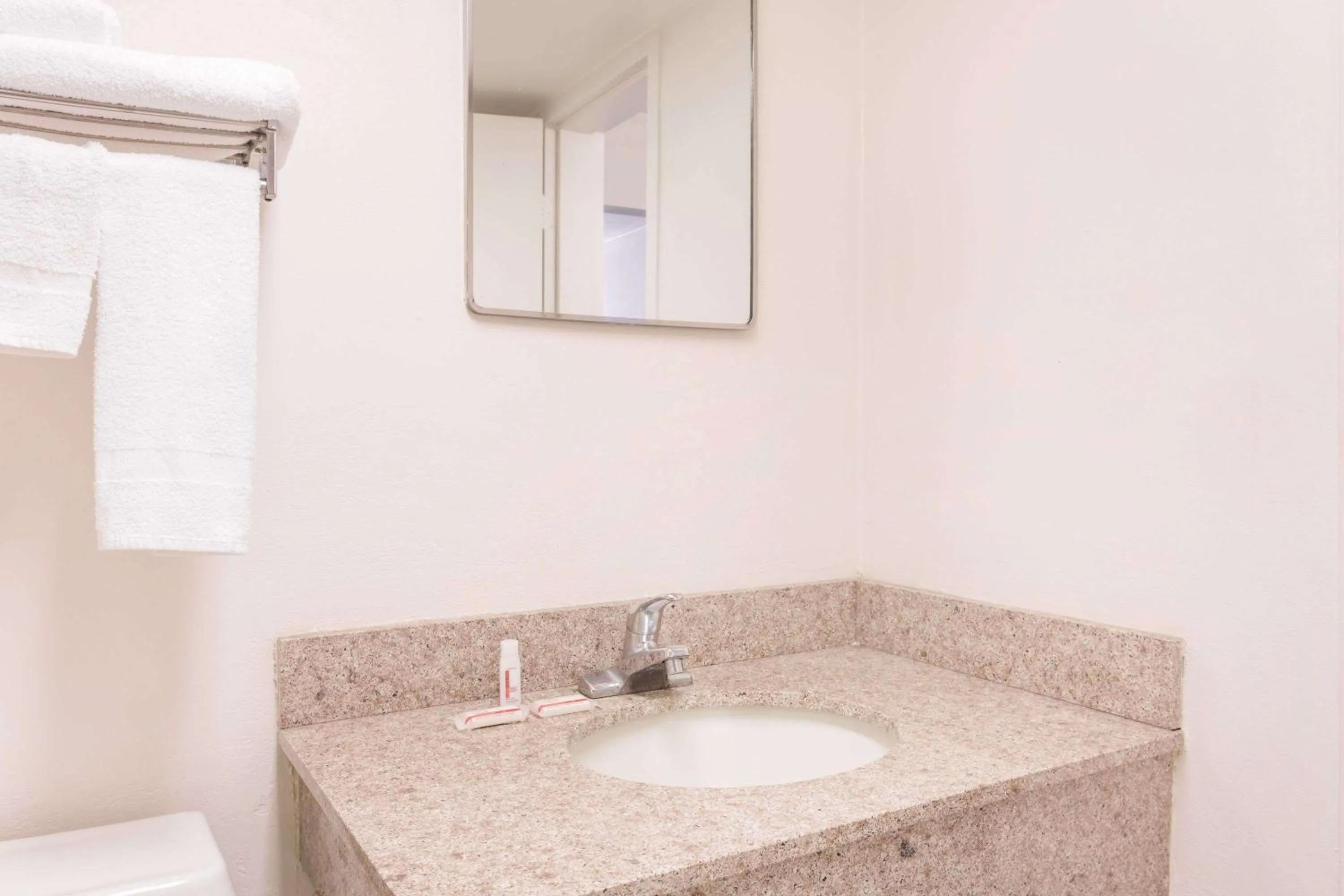 Bathroom in Howard Johnson by Wyndham Commerce GA