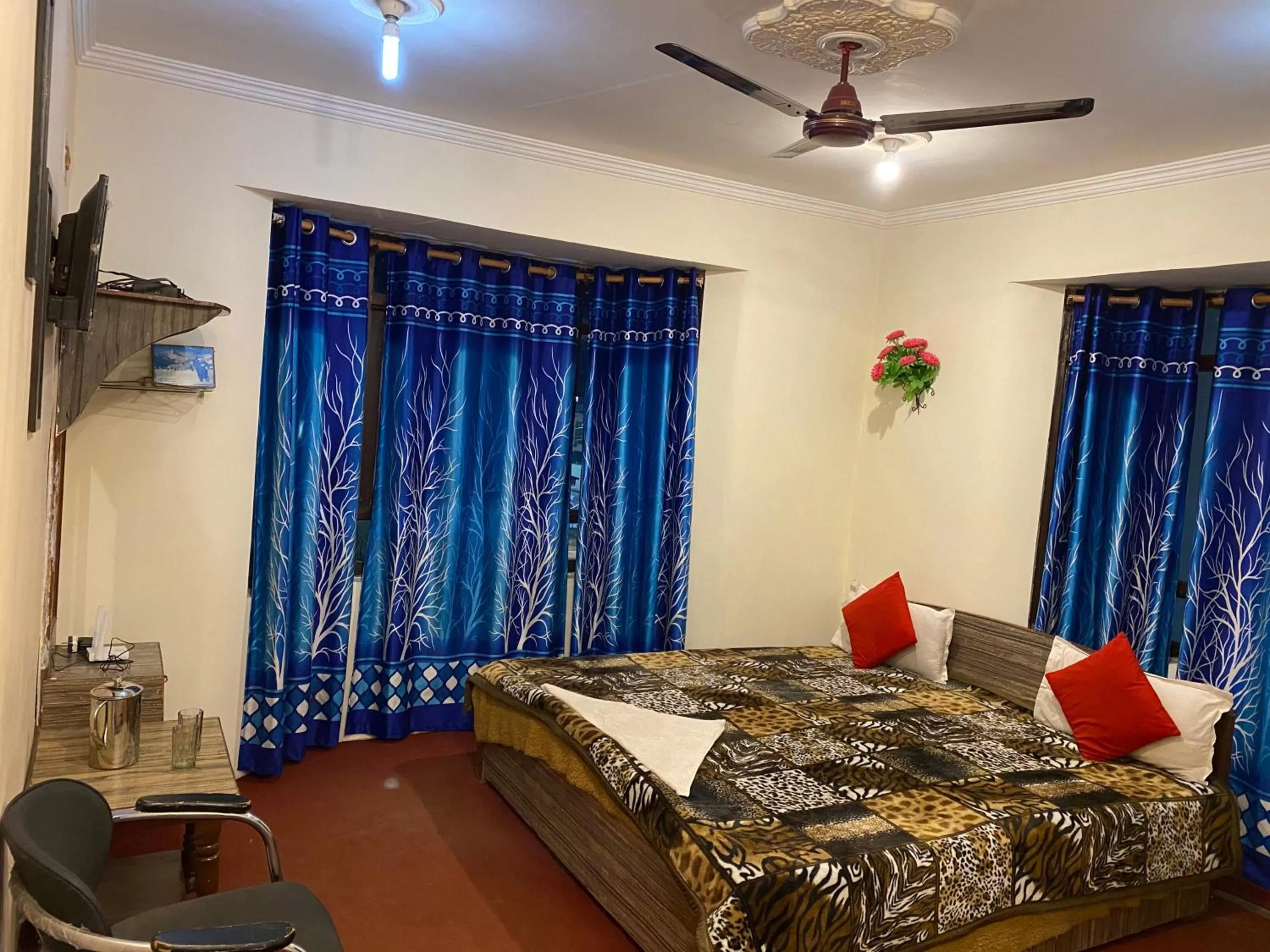 Bed in Hotel Young Mamta