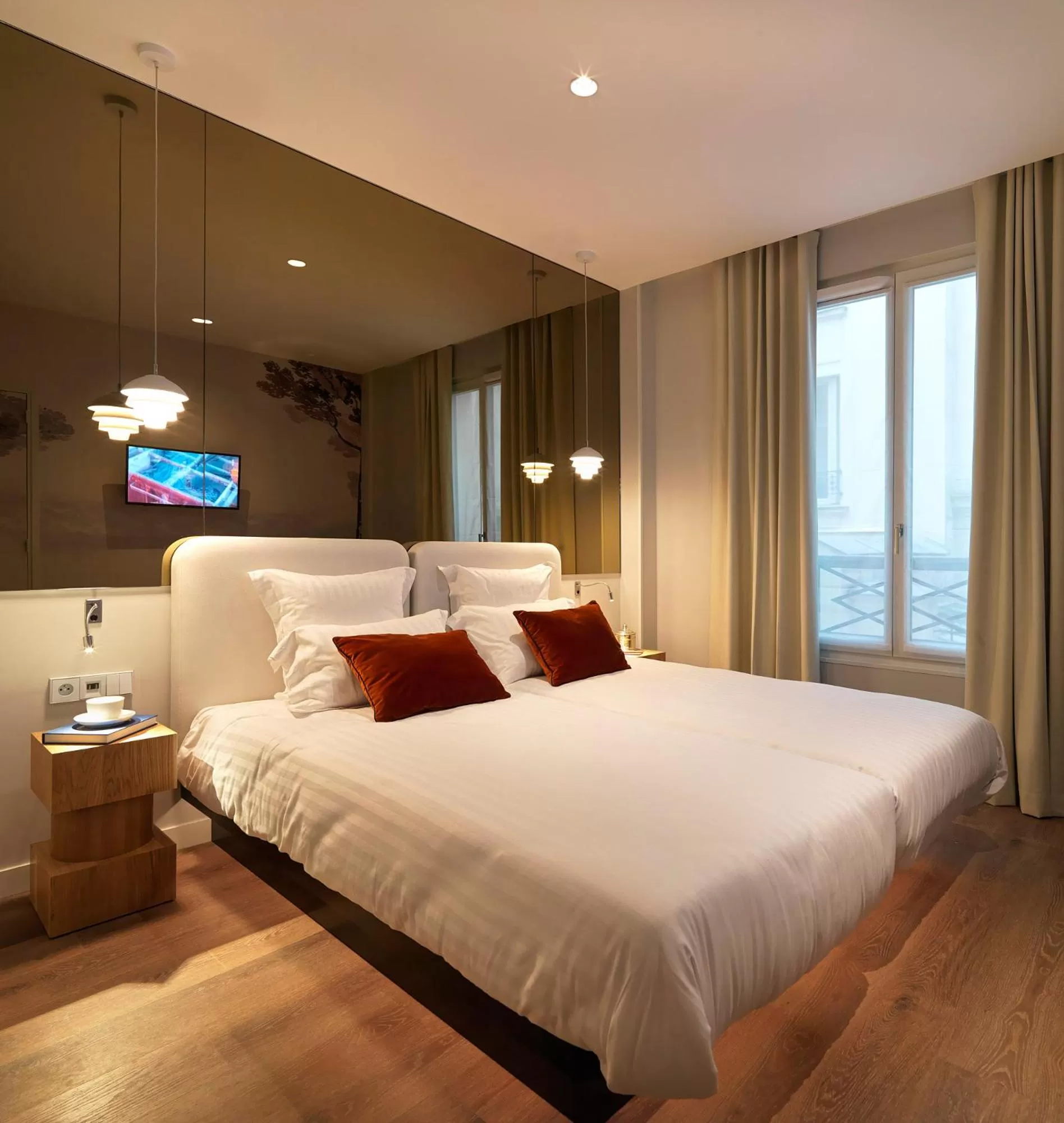 Bed in Le Katorze Hôtel