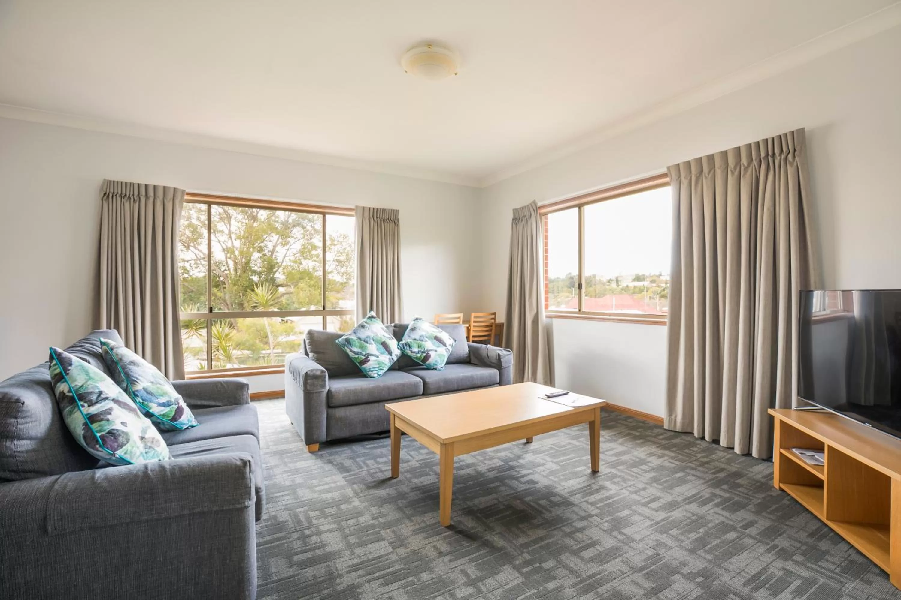 TV and multimedia in Nightcap at Federal Hotel Toowoomba