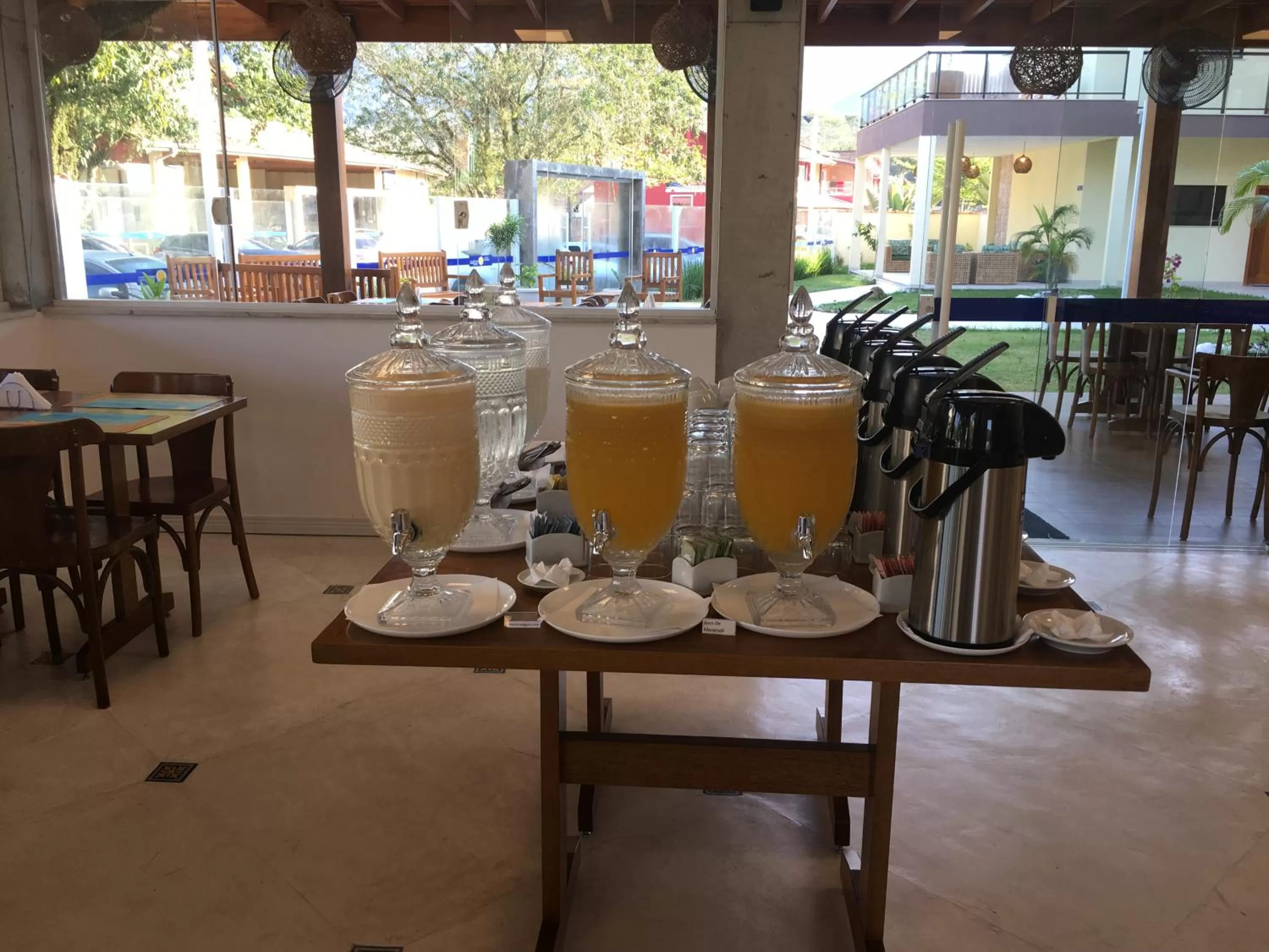 Restaurant/Places to Eat in Pousada Ilha Vitoria