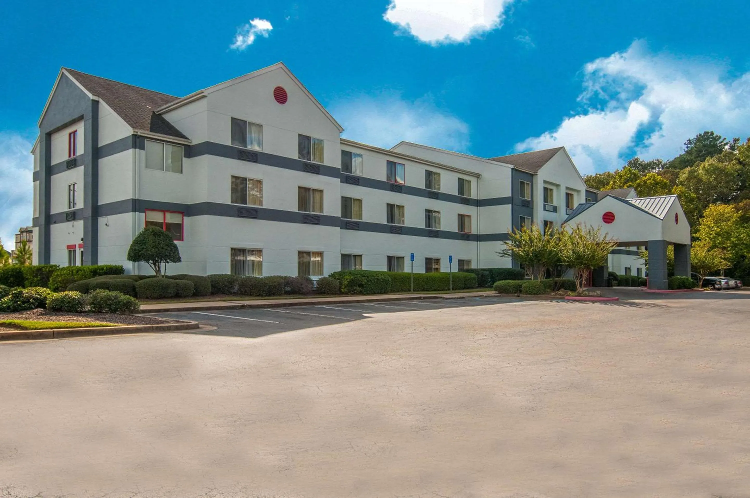 Property building in Quality Inn & Suites