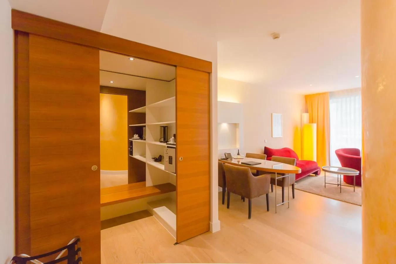 Living room, Bed in Aqua Aurelia Suitenhotel an den Thermen