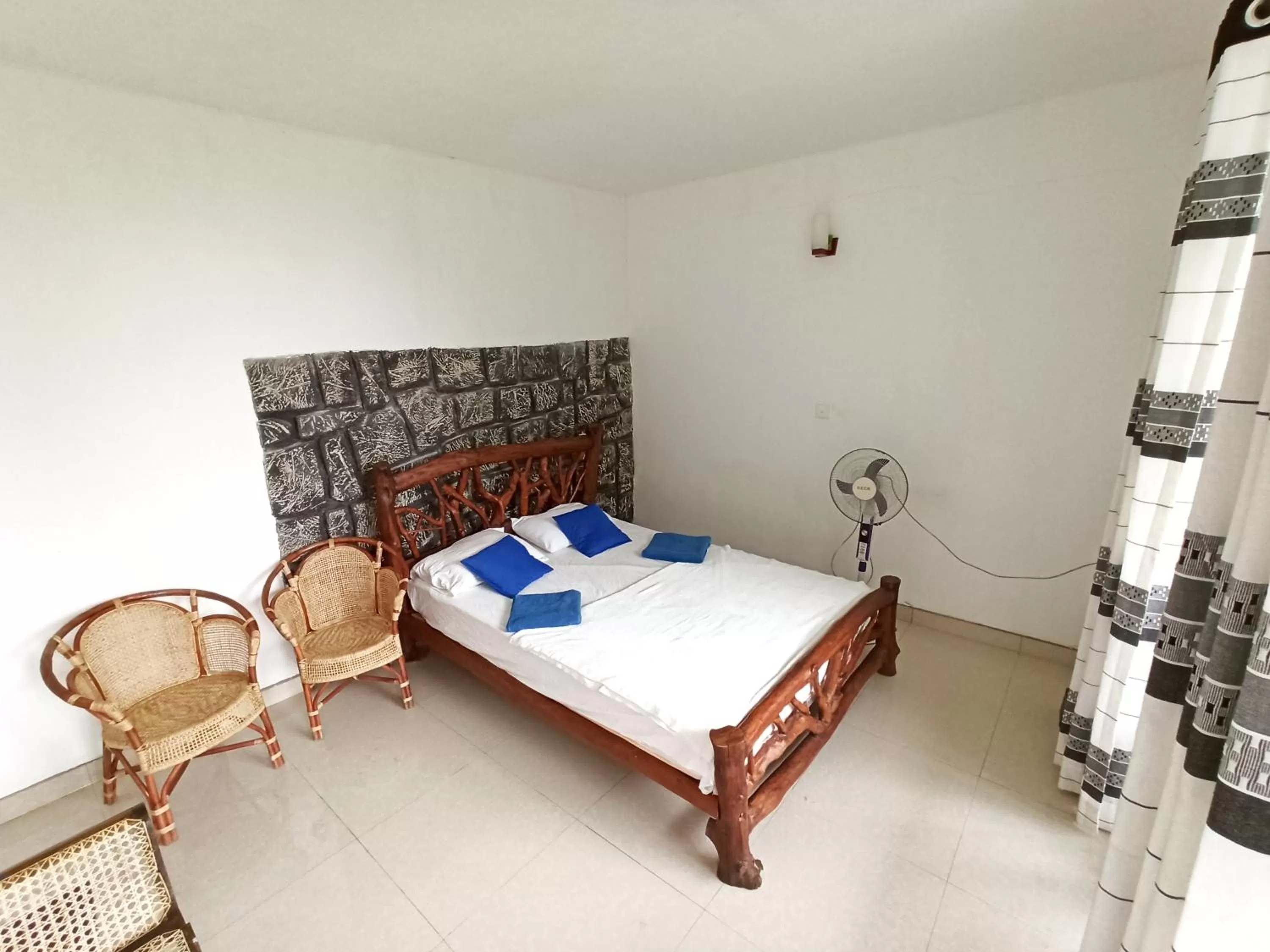 Bed in Ella Lucky Panoramic