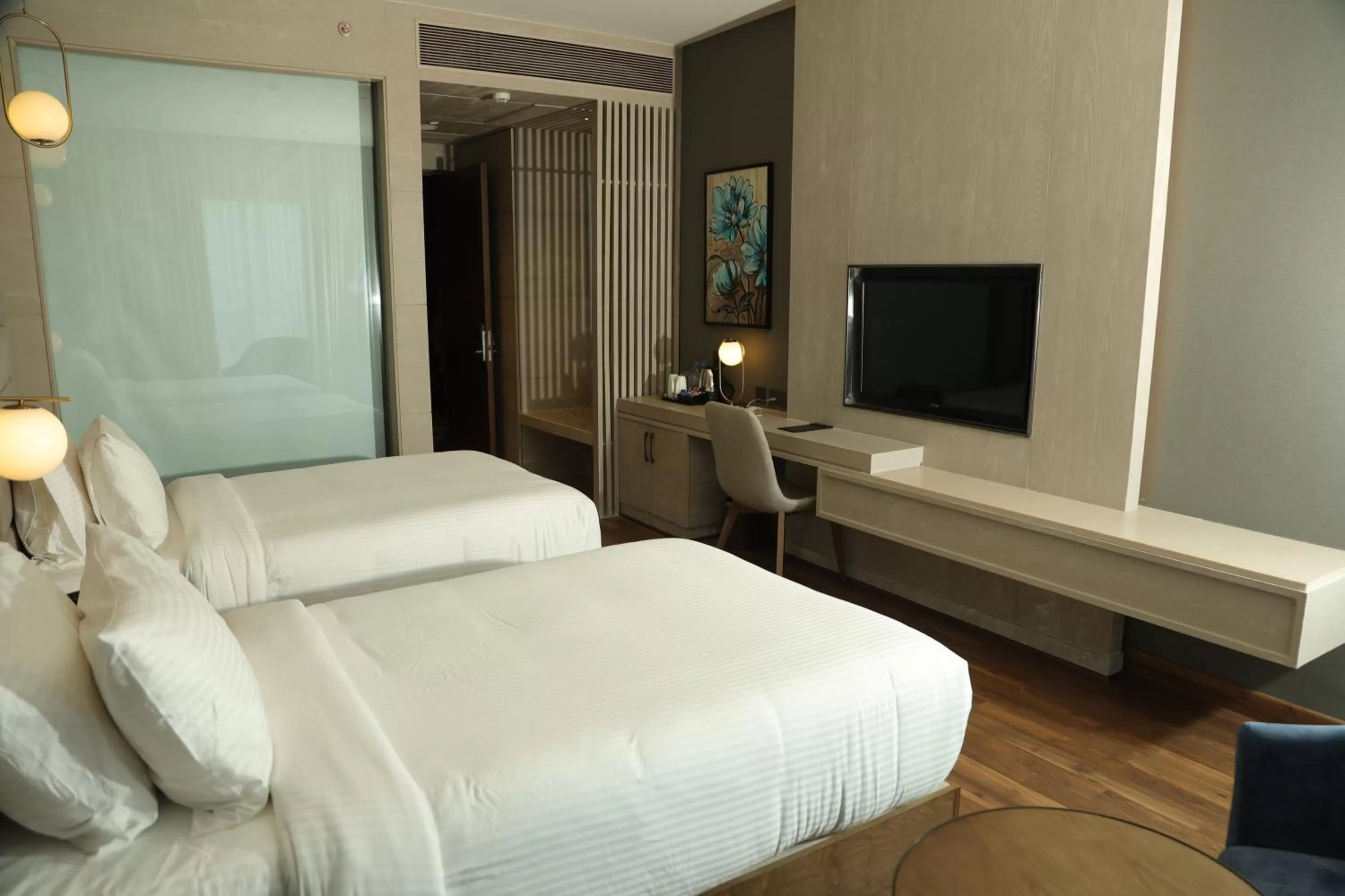 Photo of the whole room, Bed in Wyndham Chandigarh Mohali