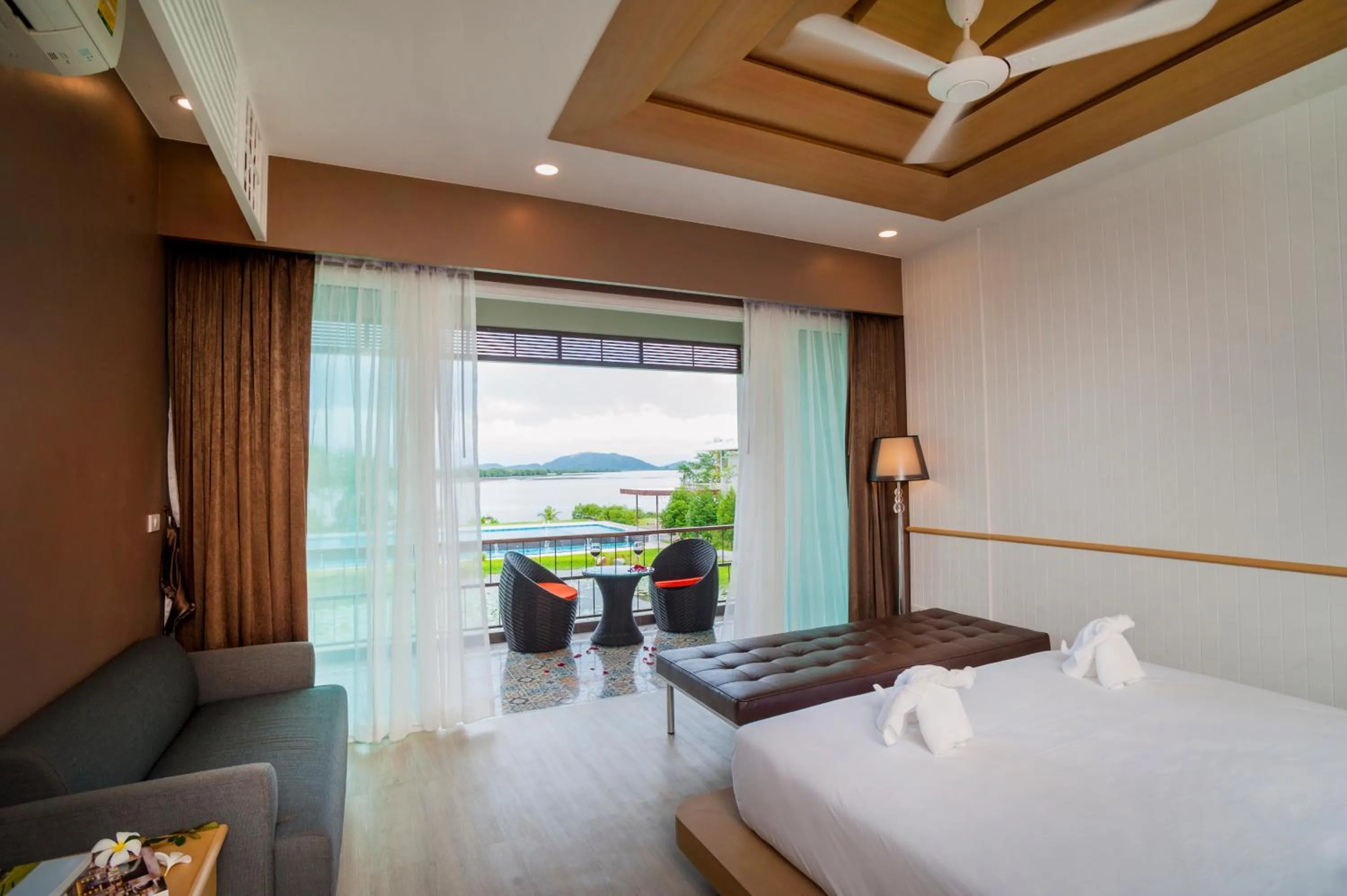 Bed in Baan Rim Ao