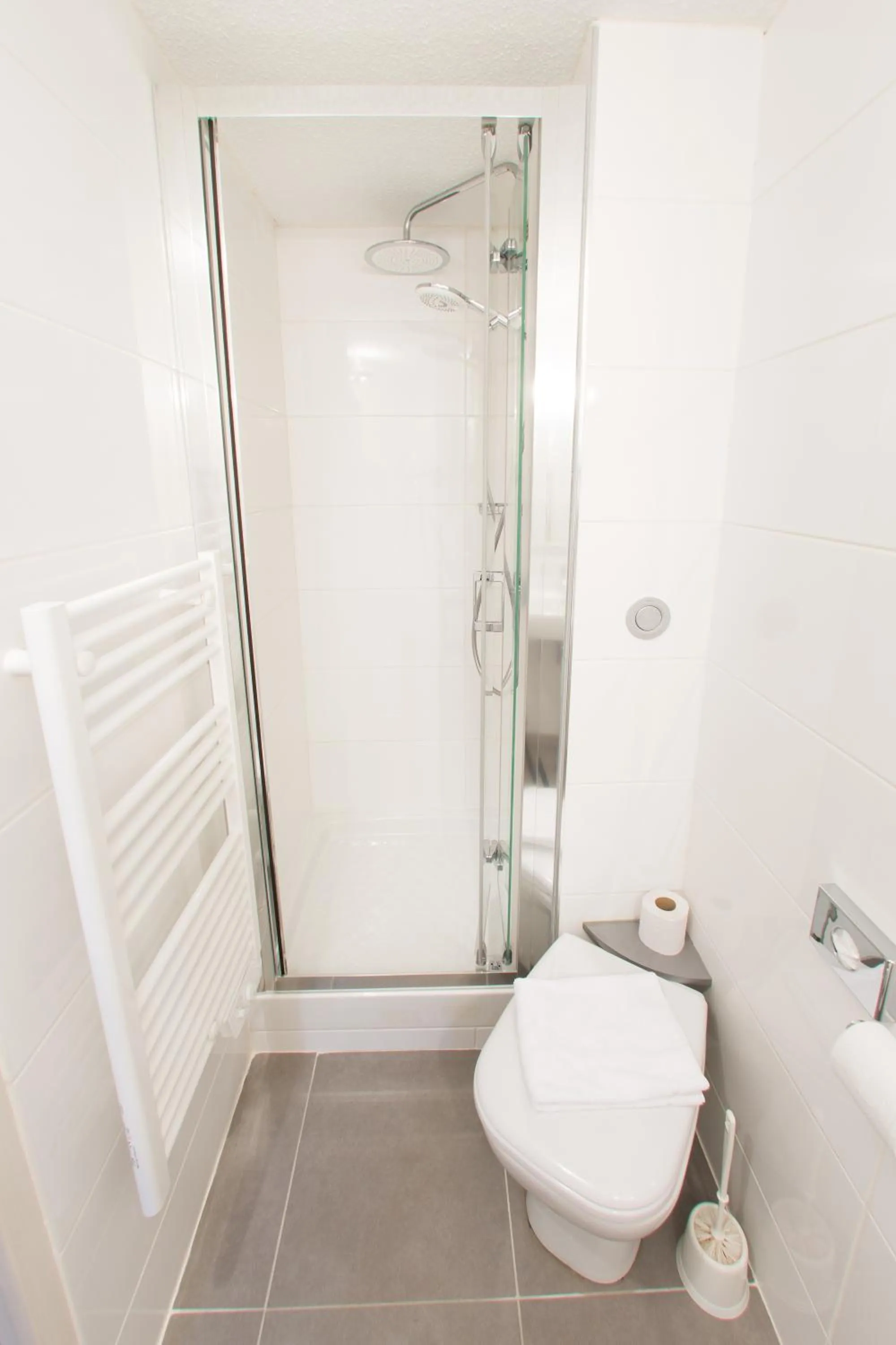 Other, Bathroom in Hotel Acadie Eragny ( ex Comfort Hotel)