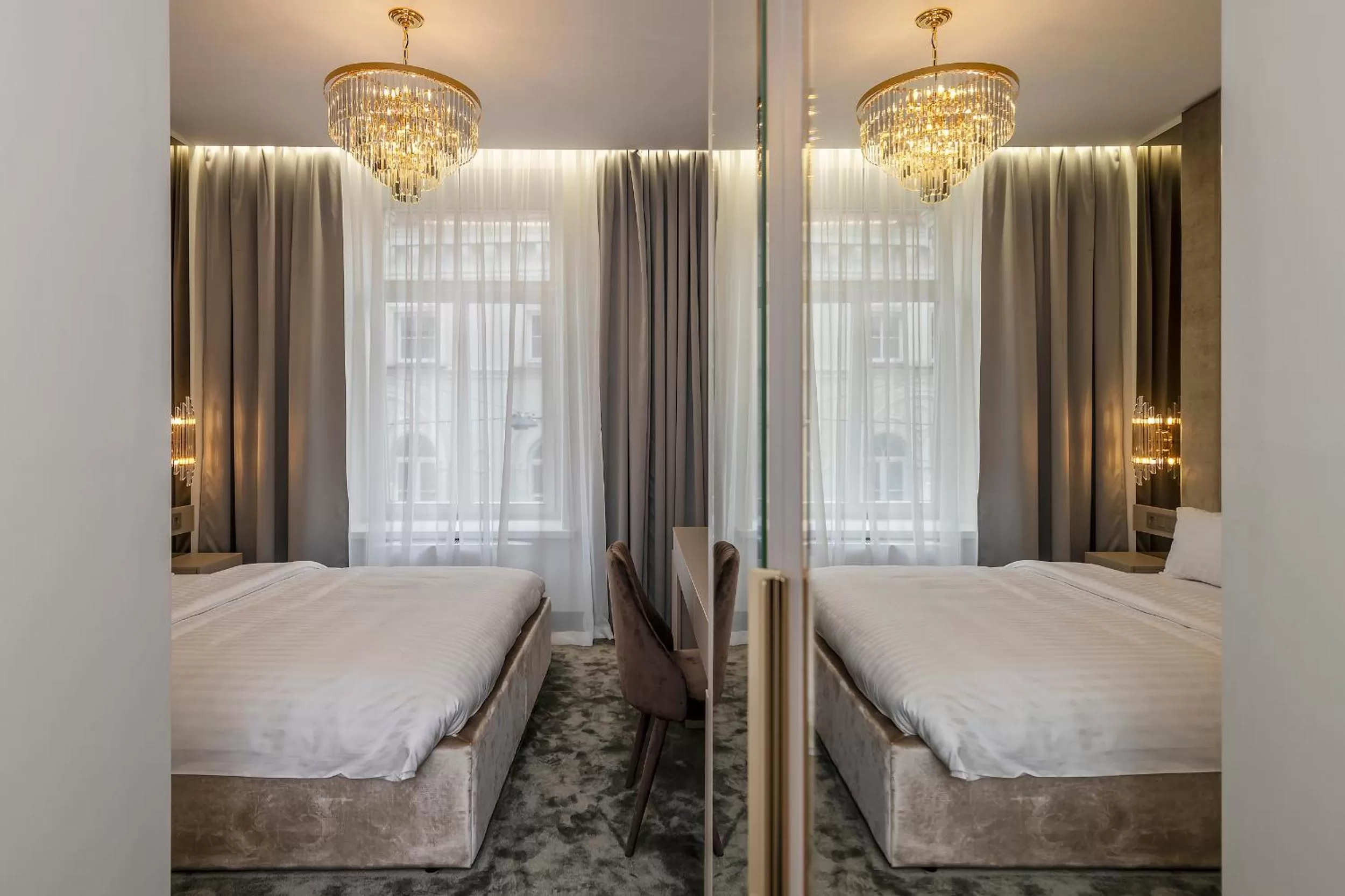 Bed in St Palace Hotel