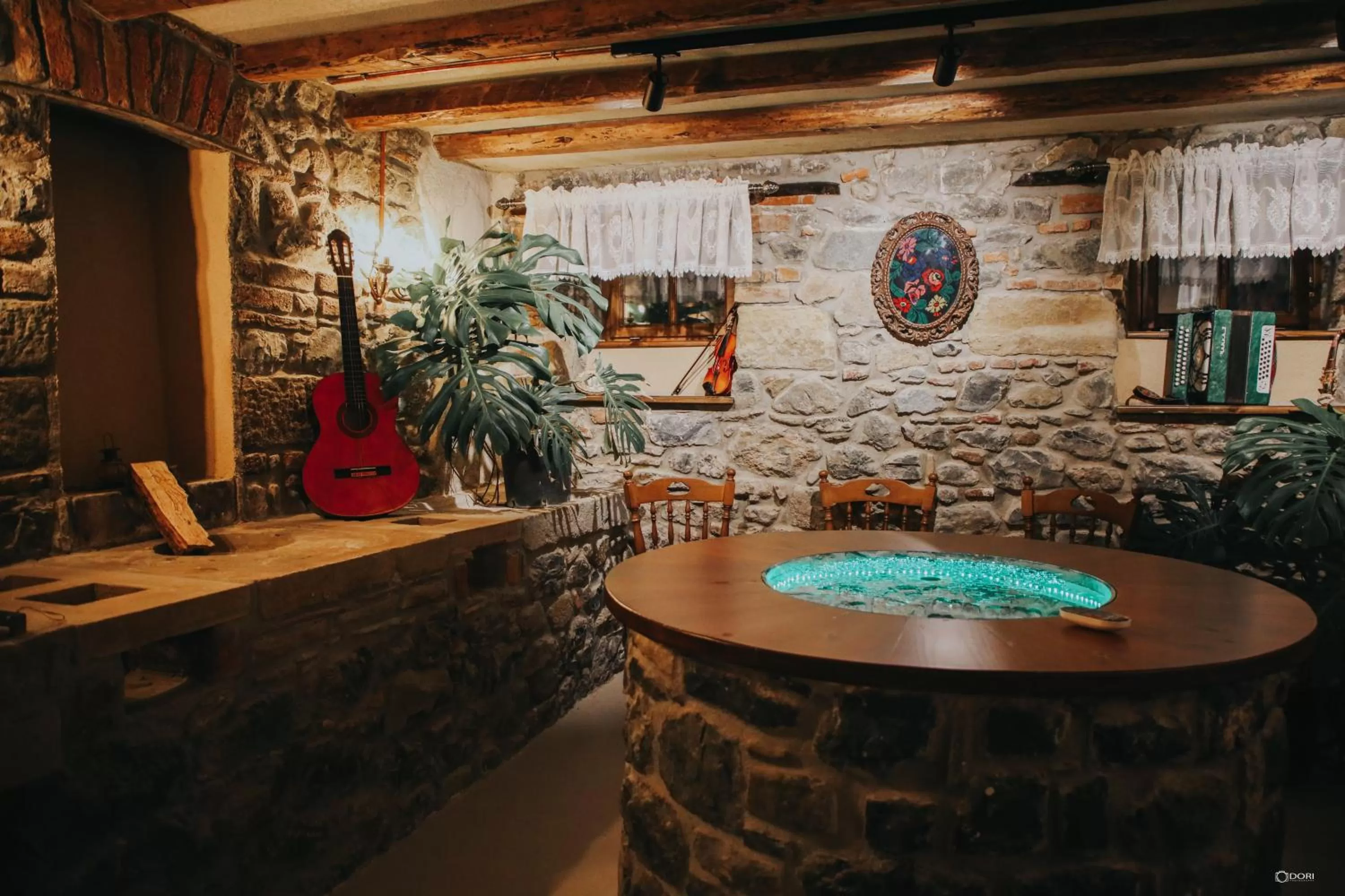 Restaurant/places to eat in Vila Sonnet