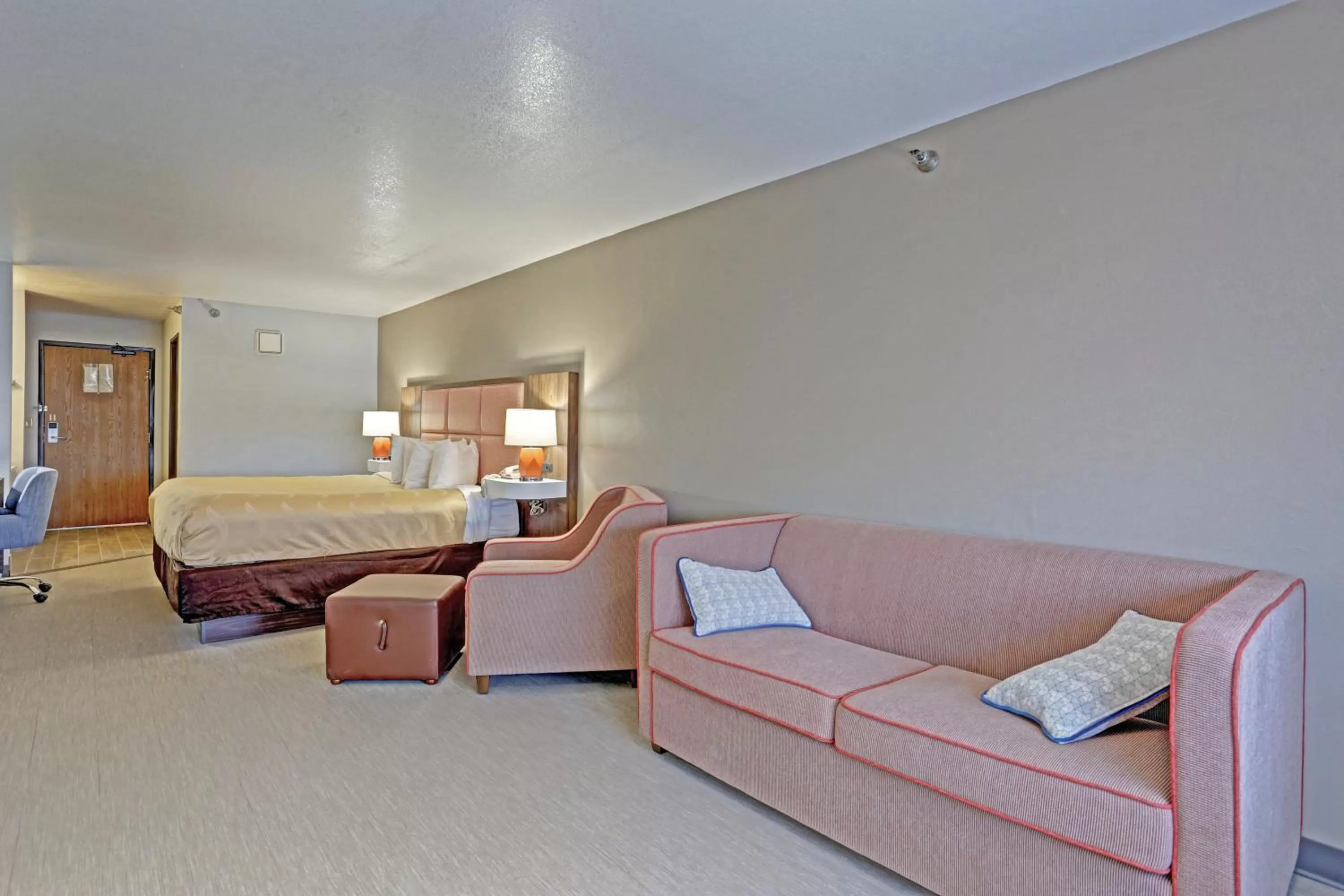 Bedroom, Bed in Quality Inn Pierre-Fort Pierre