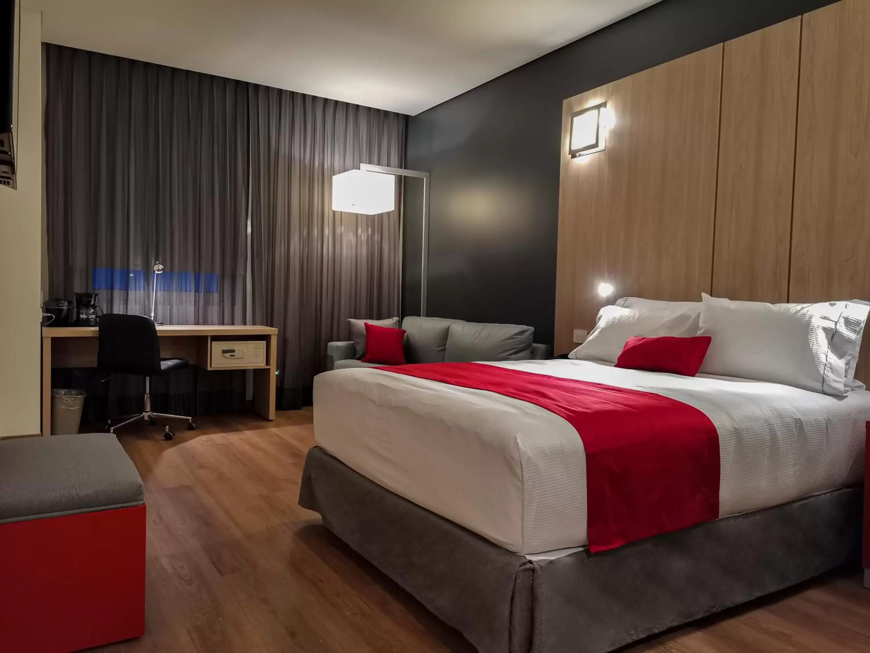 Queen Room - Non-Smoking in Ramada Encore by Wyndham Monterrey Apodaca Zona Aeropuerto Queen Room - Non-Smoking in Ramada Encore by Wyndham Monterrey Apodaca Zona Aeropuerto