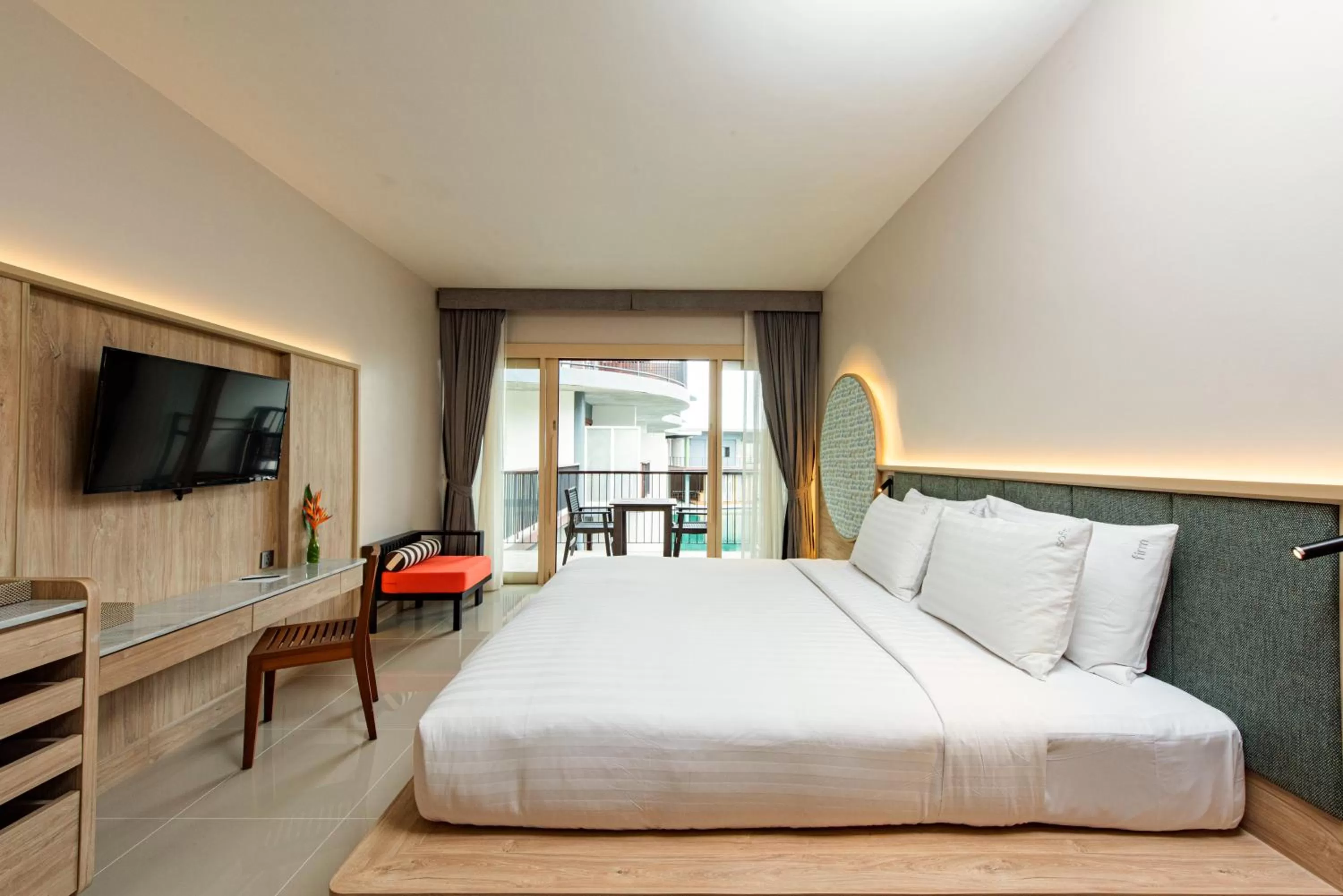 View (from property/room), Bed in Holiday Ao Nang Beach Resort, Krabi