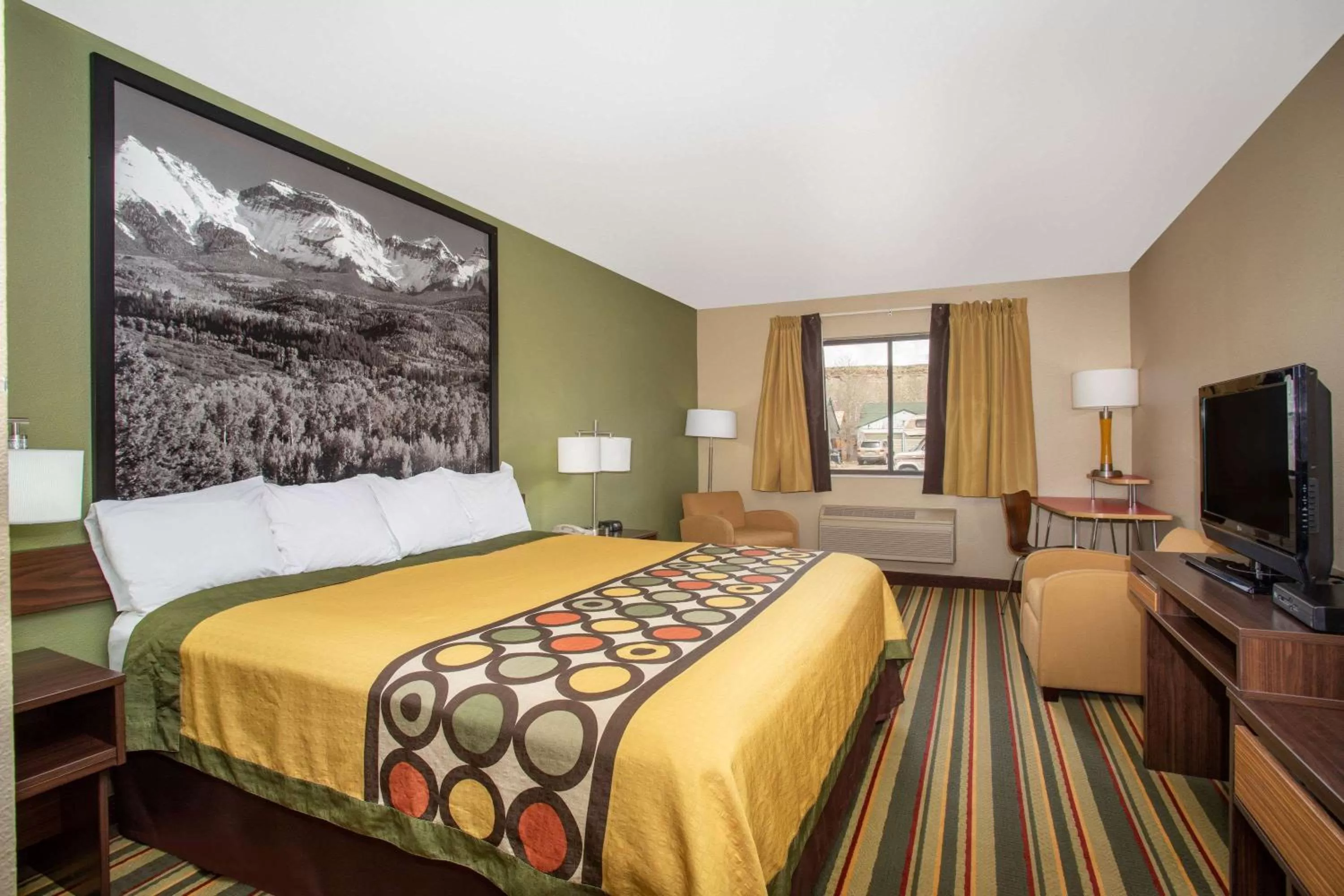 Photo of the whole room, Bed in Super 8 by Wyndham Kremmling