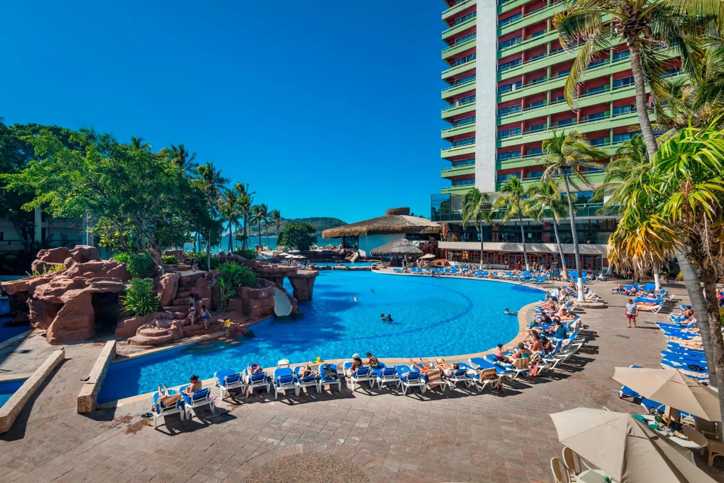 Swimming pool in El Cid El Moro Beach