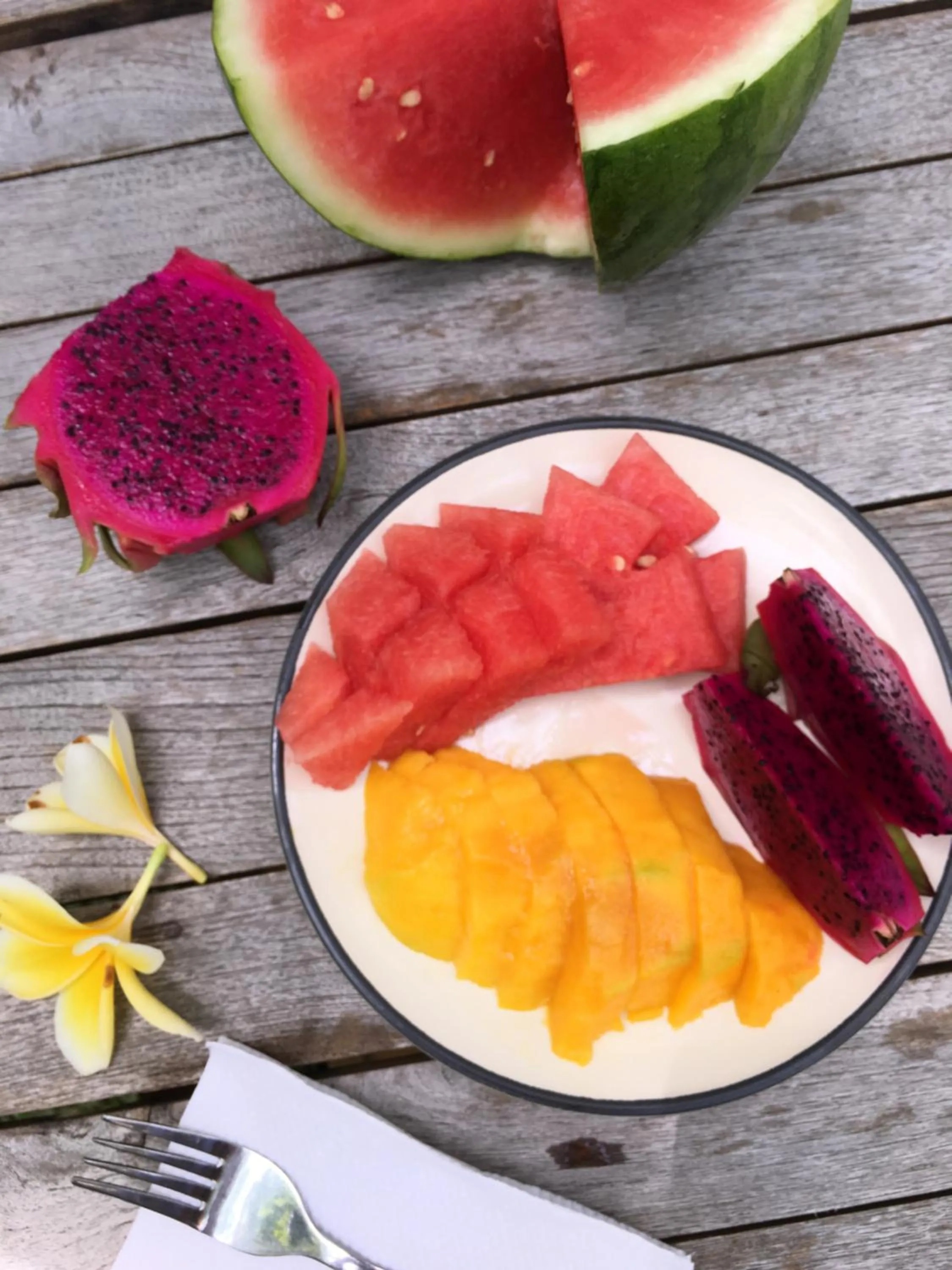 Breakfast in Sugiras Living