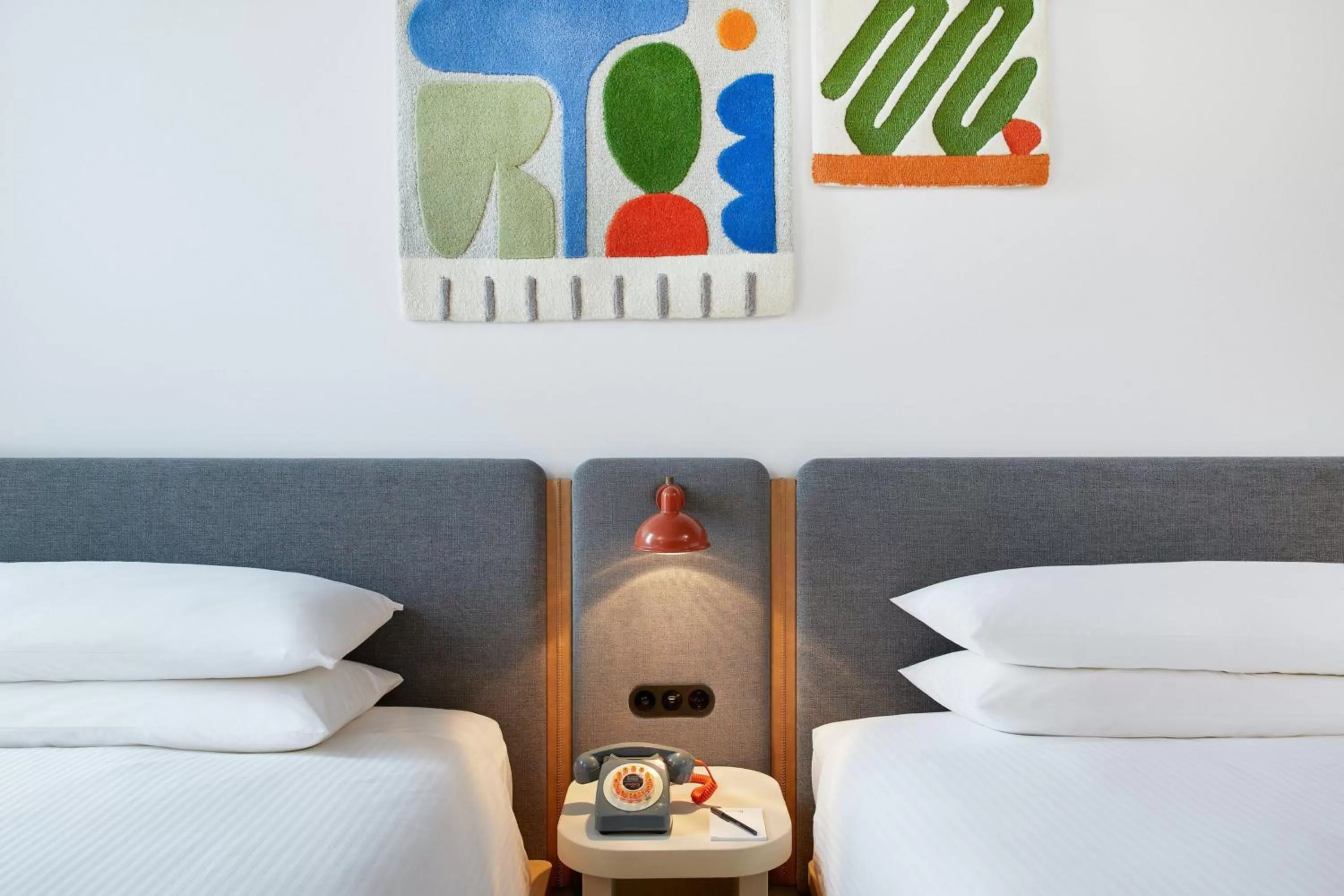 Photo of the whole room, Bed in Moxy Sydney Airport