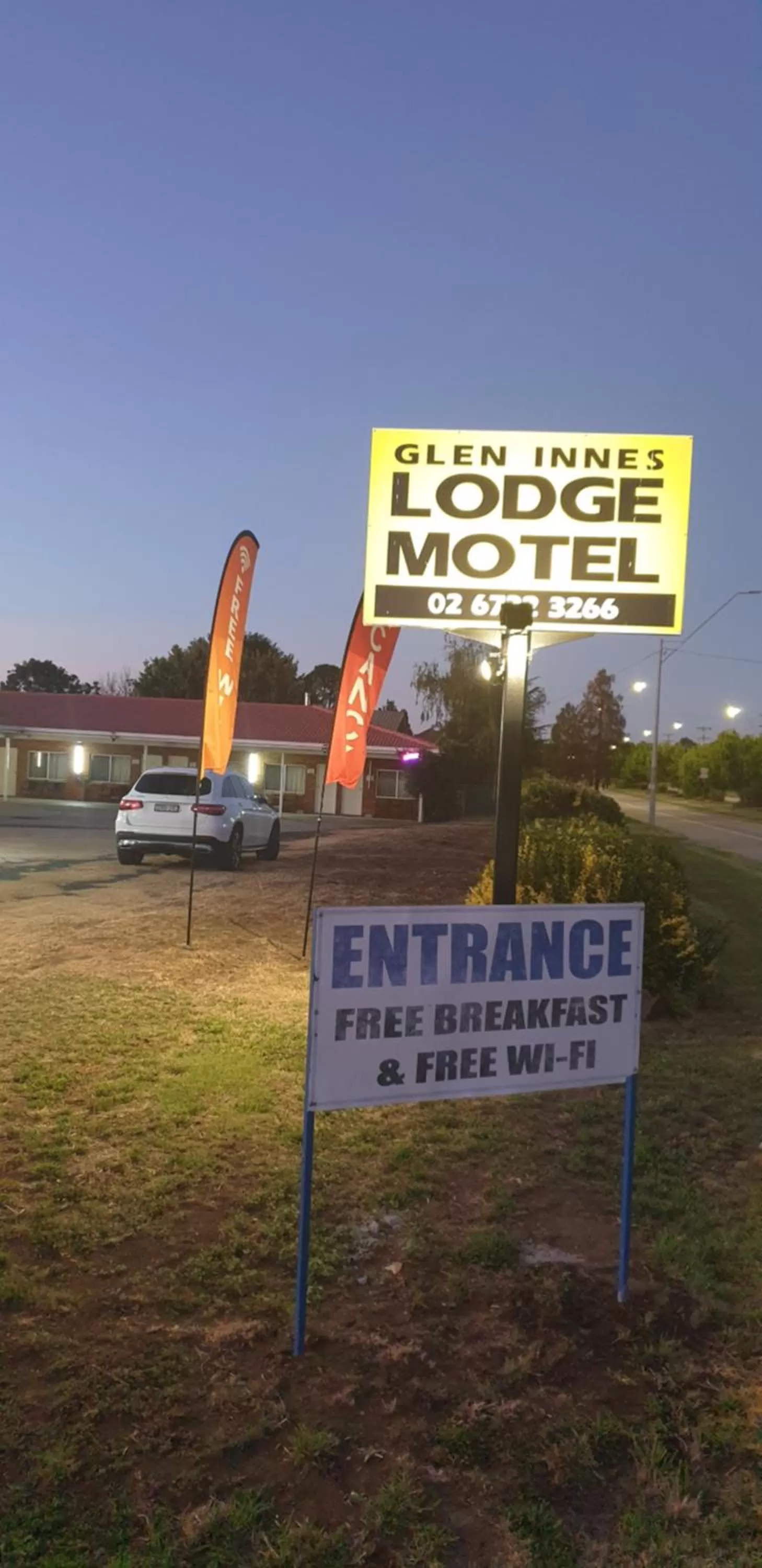 Property building in Glen Innes Lodge Motel