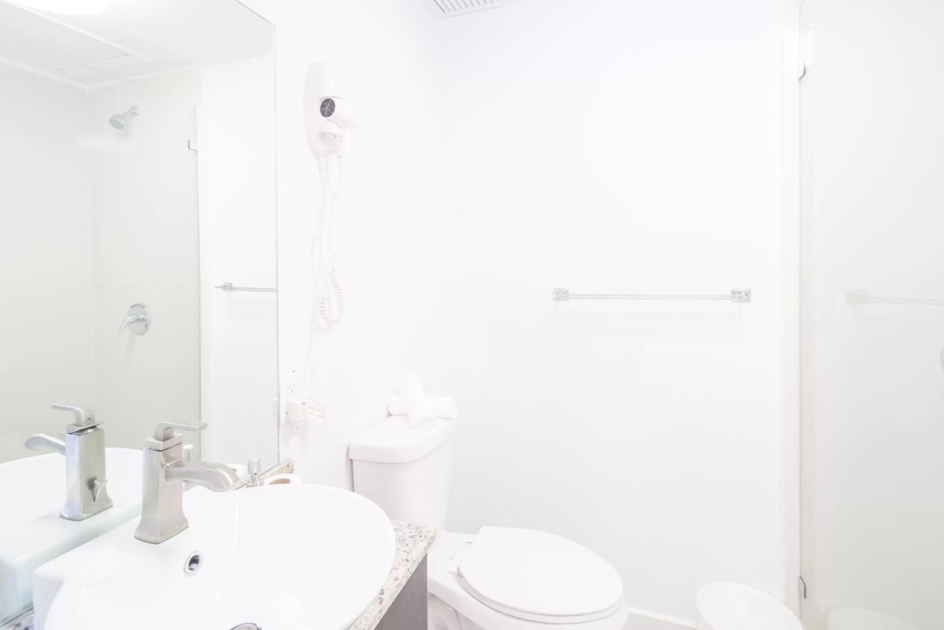 Bathroom in The Donovan at Miami Beach