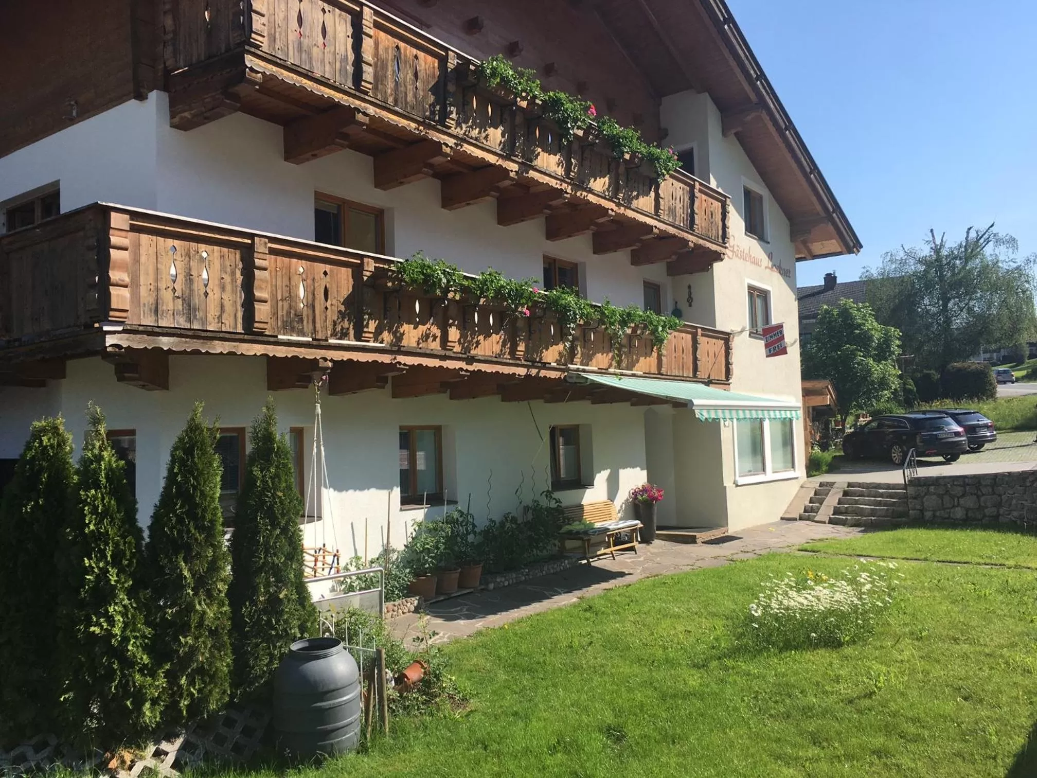 Facade/entrance in Gästehaus Lackner