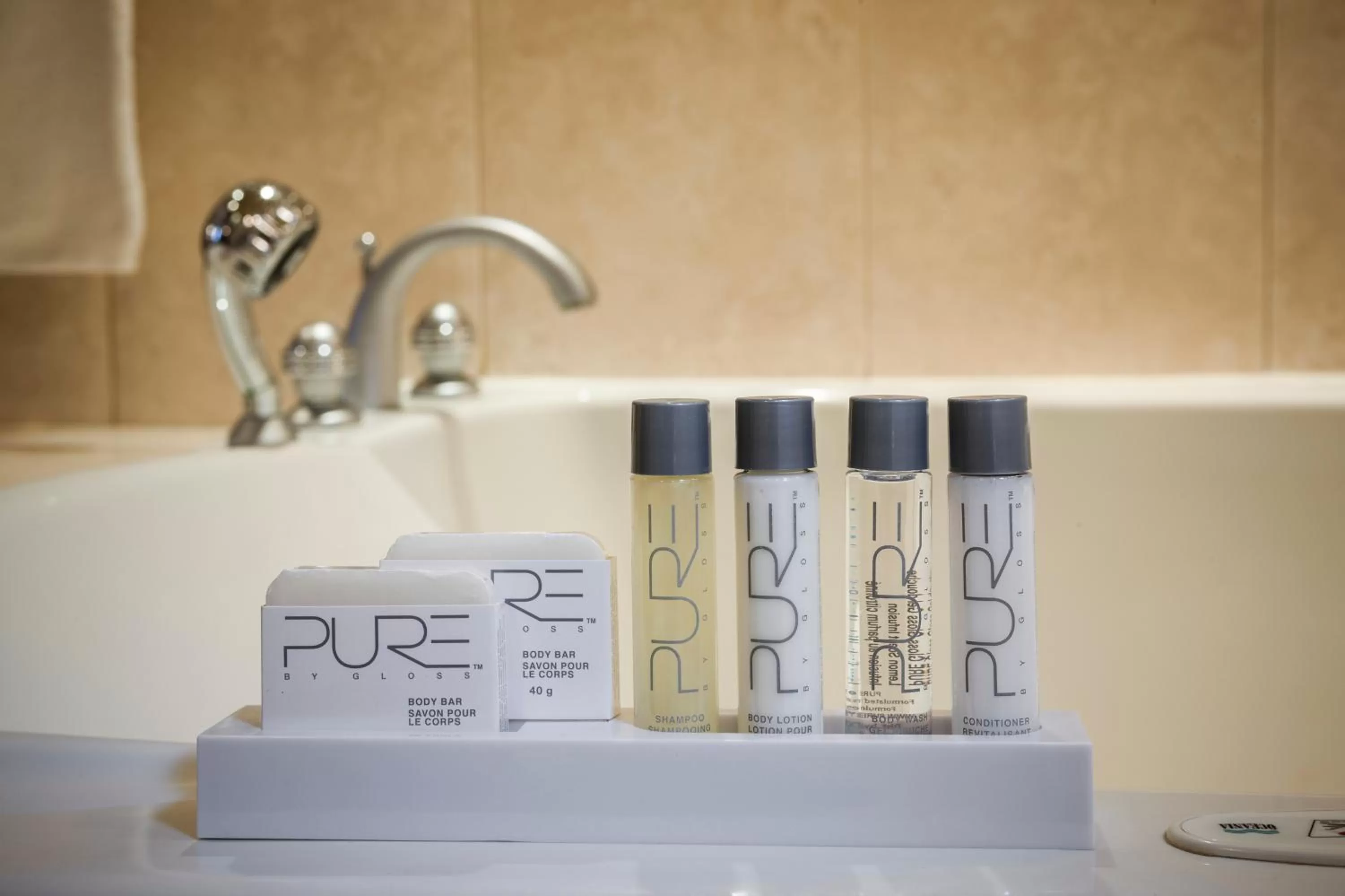 Bathroom in Hotel Espresso Montreal Centre-Ville / Downtown