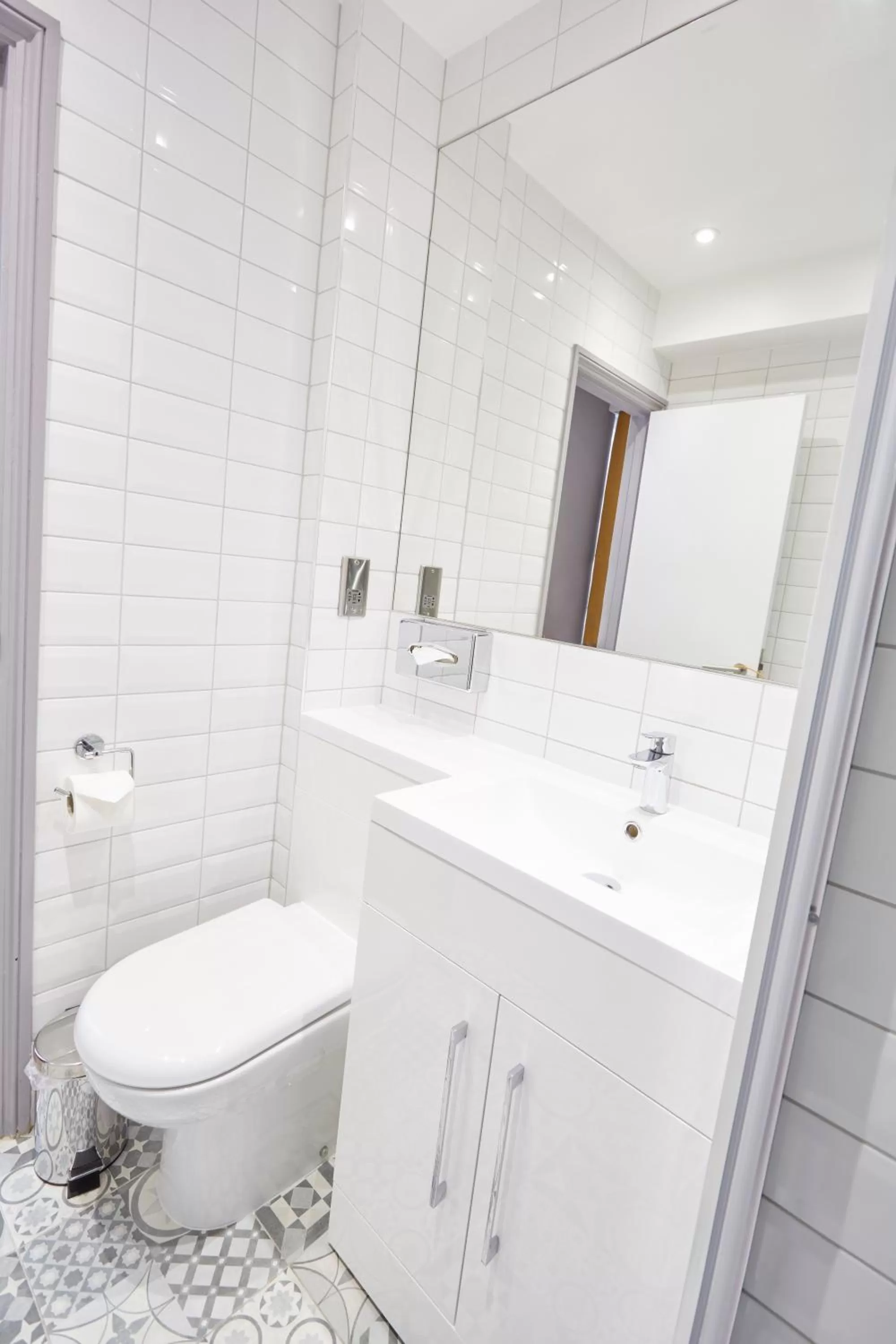 Bathroom in Comfort Inn Victoria