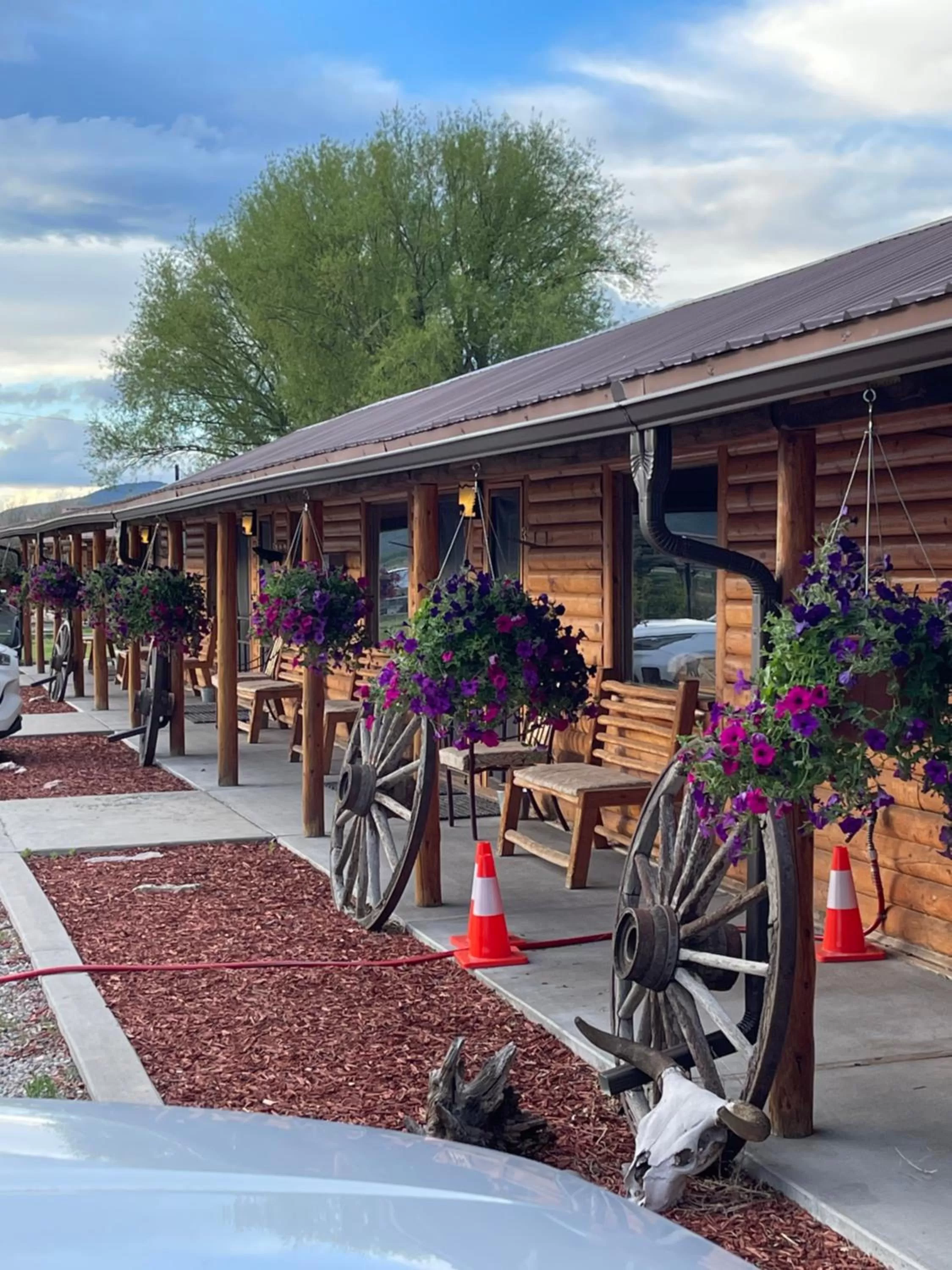 Sportsman Lodge Melrose MT