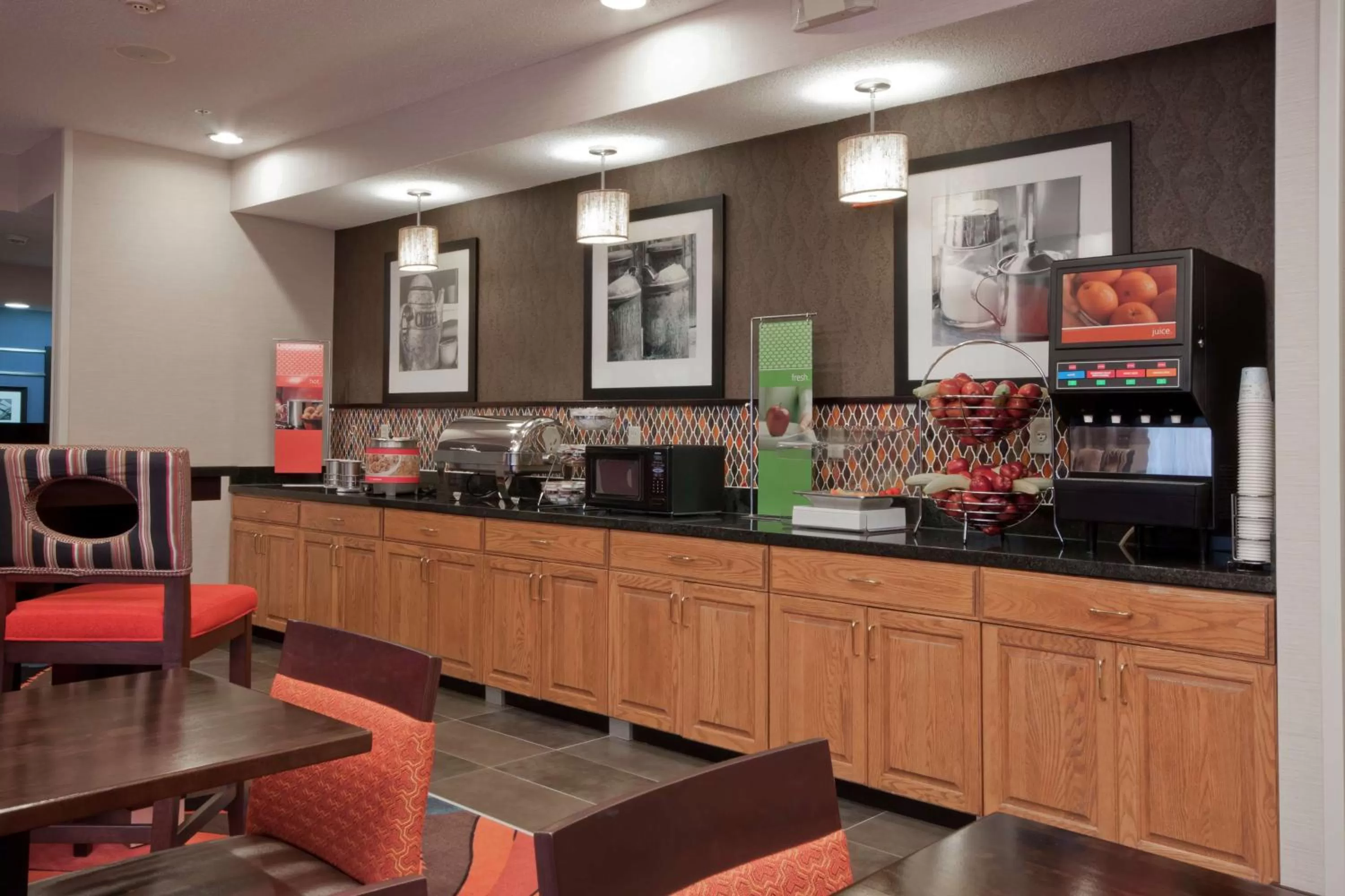 Breakfast in Countryside Inn Jackson