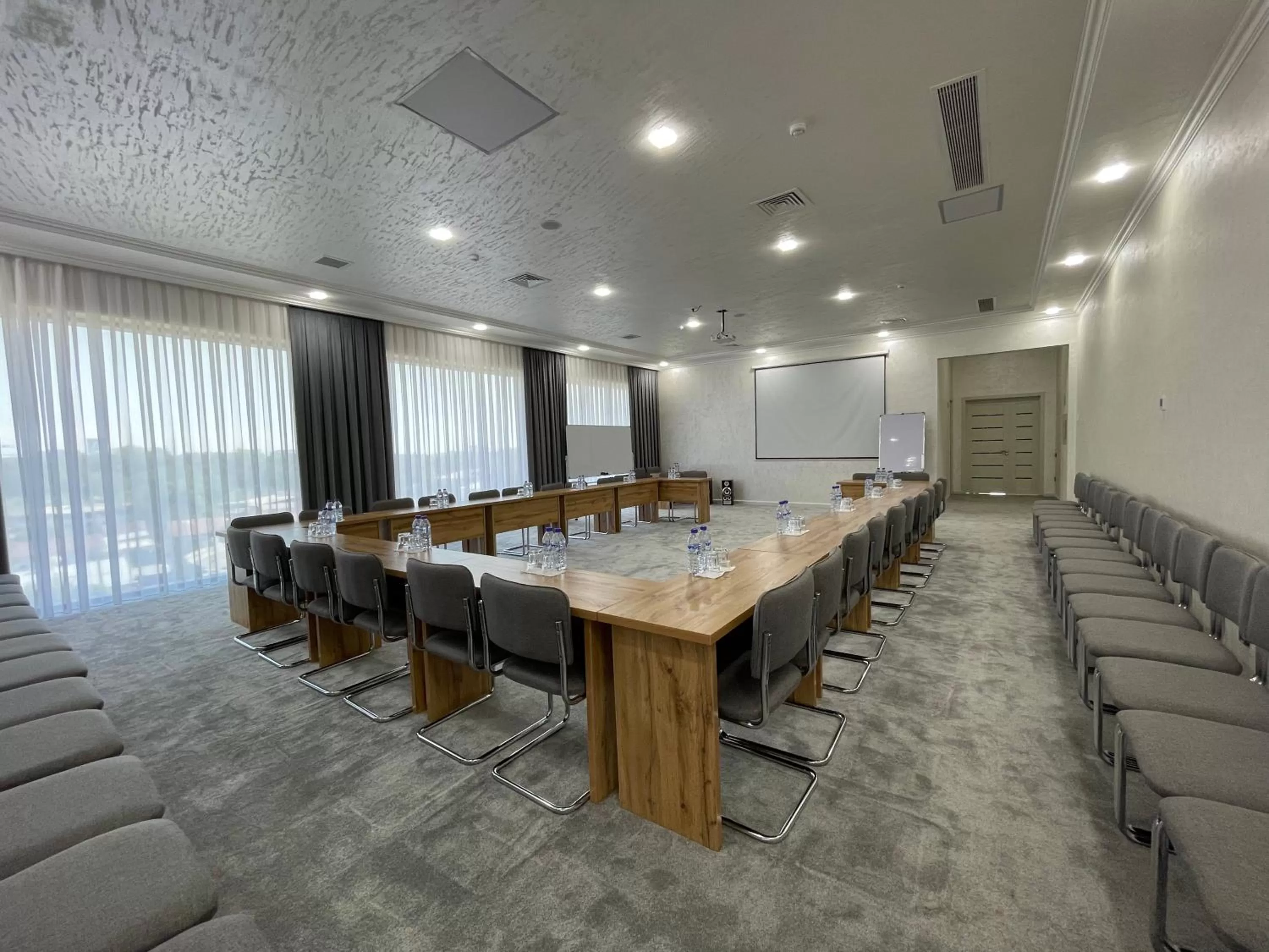 Meeting/conference room in Porto Bello Hotel