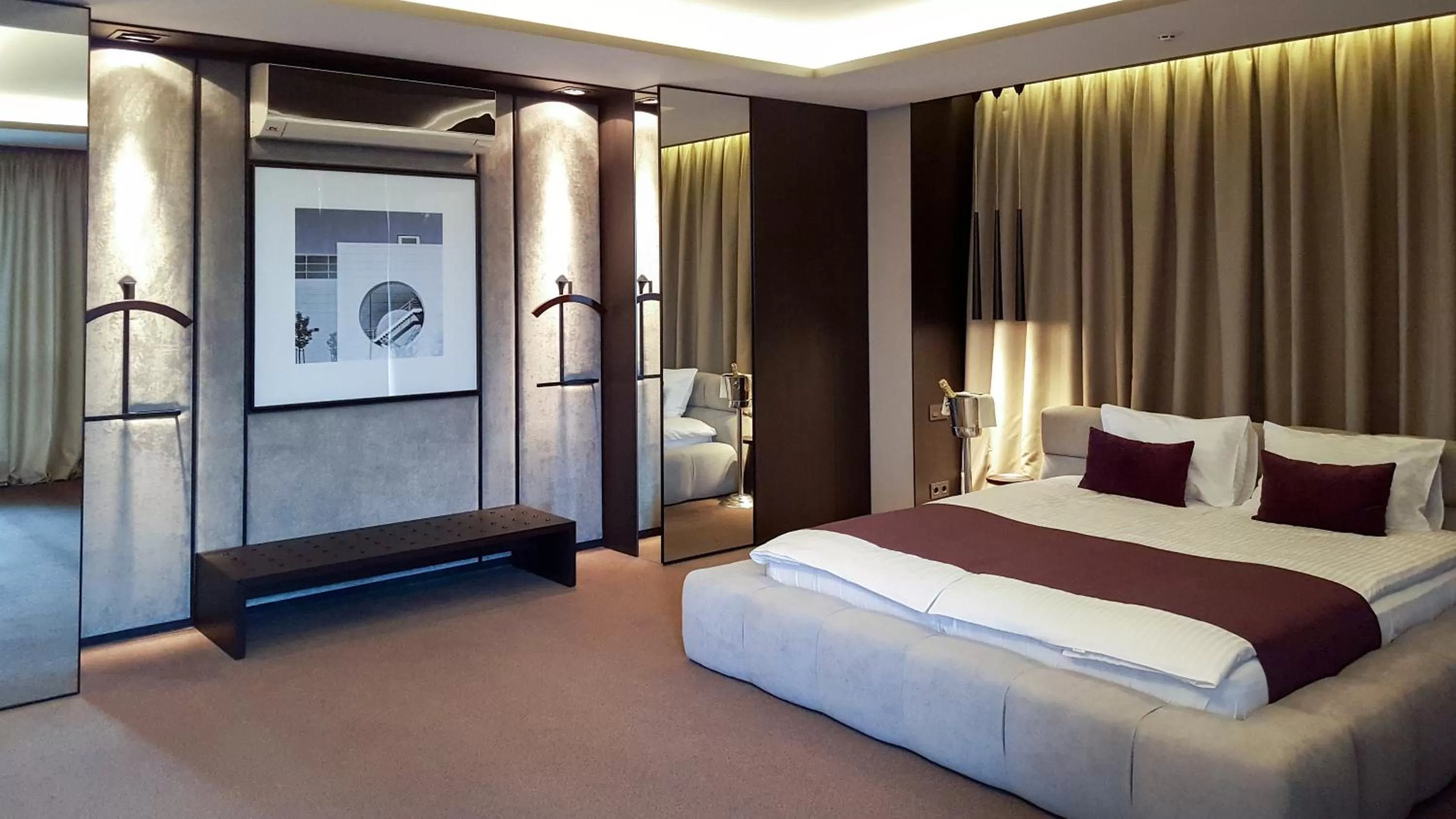 River view, Bed in RiverSide- Hotel and MICE