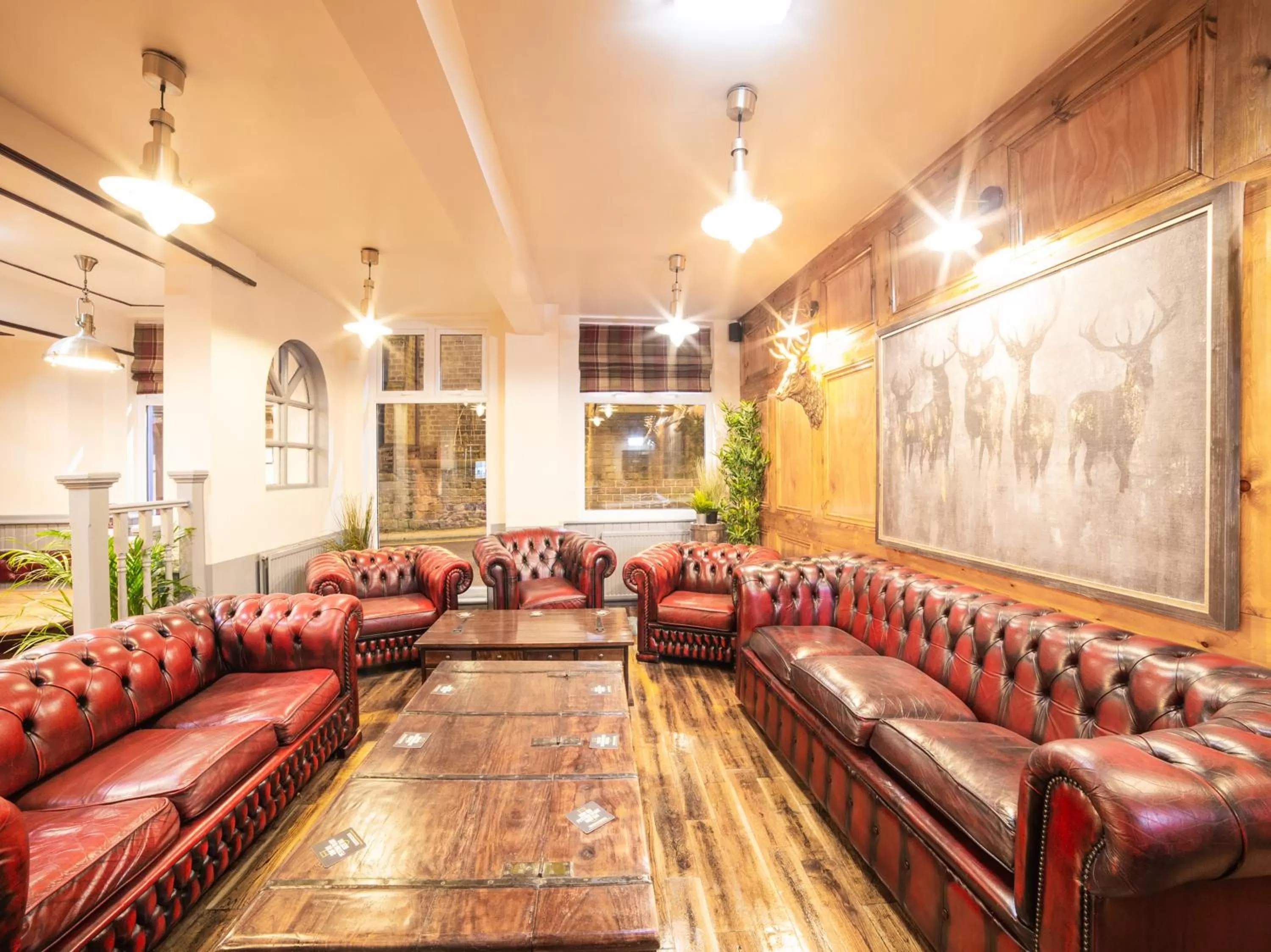 Lounge or bar in Churchill's Hotel