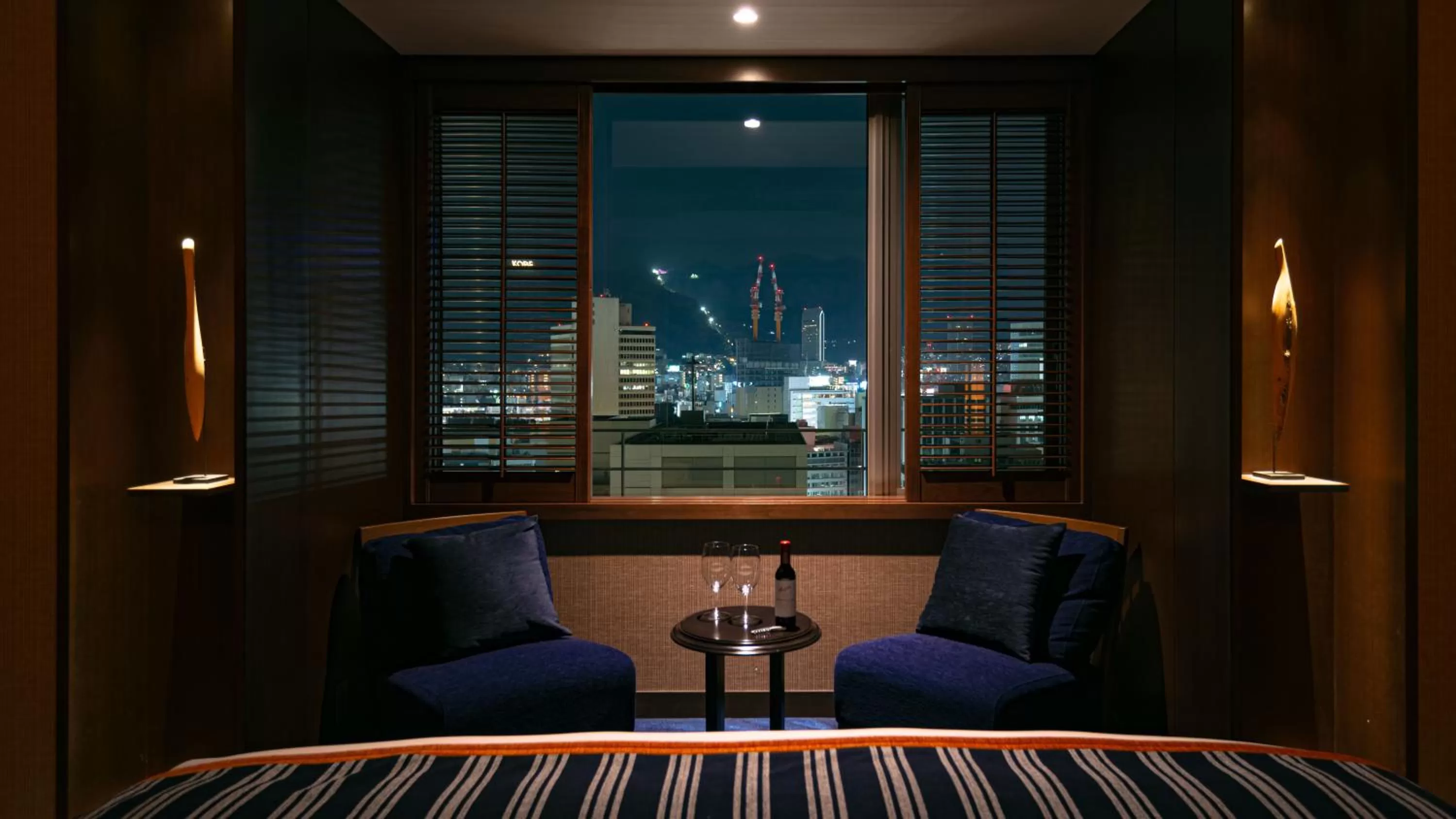 Living room in Oriental Hotel