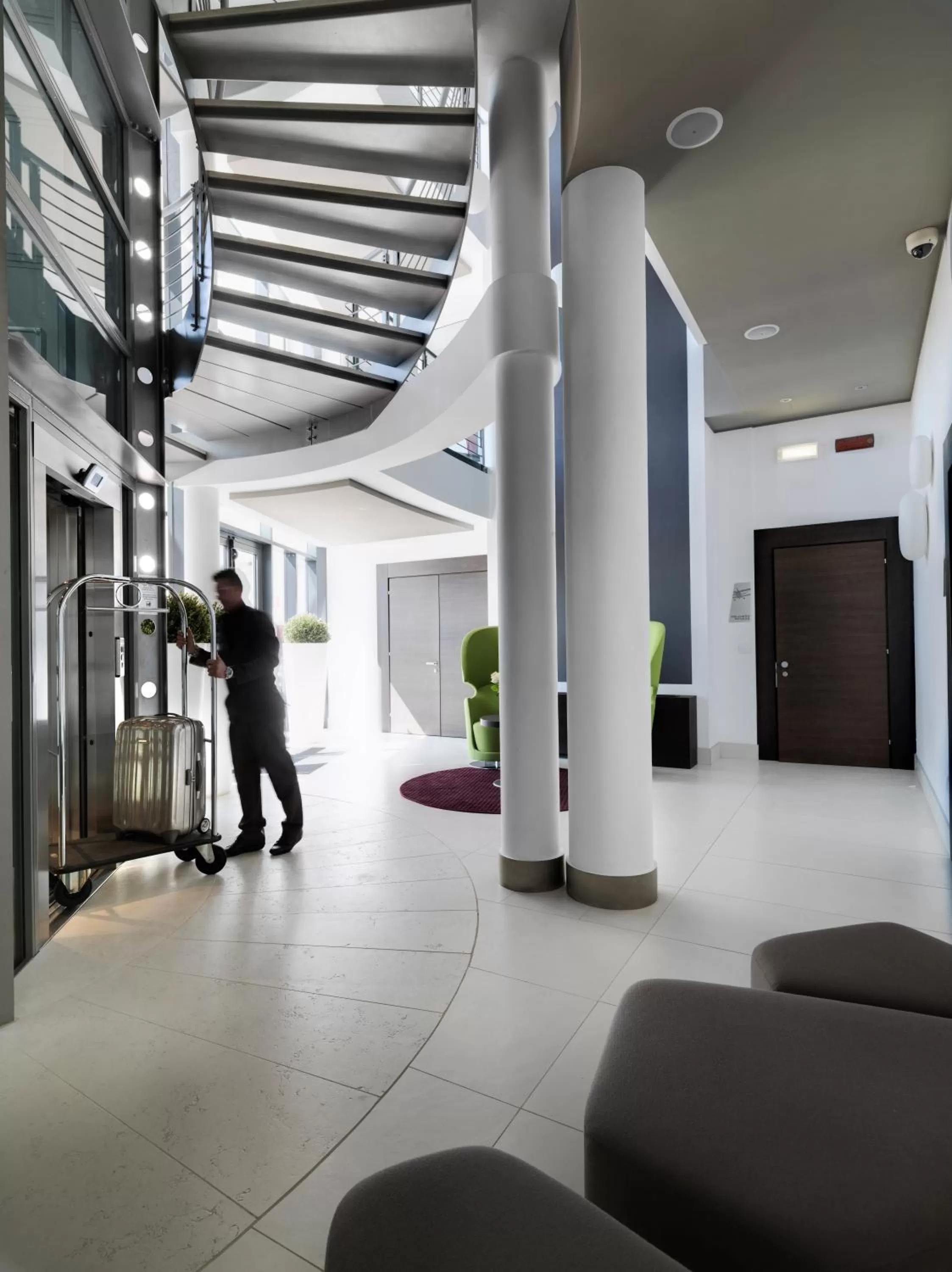 Lobby or reception in DB Hotel Verona Airport Congress & Spa