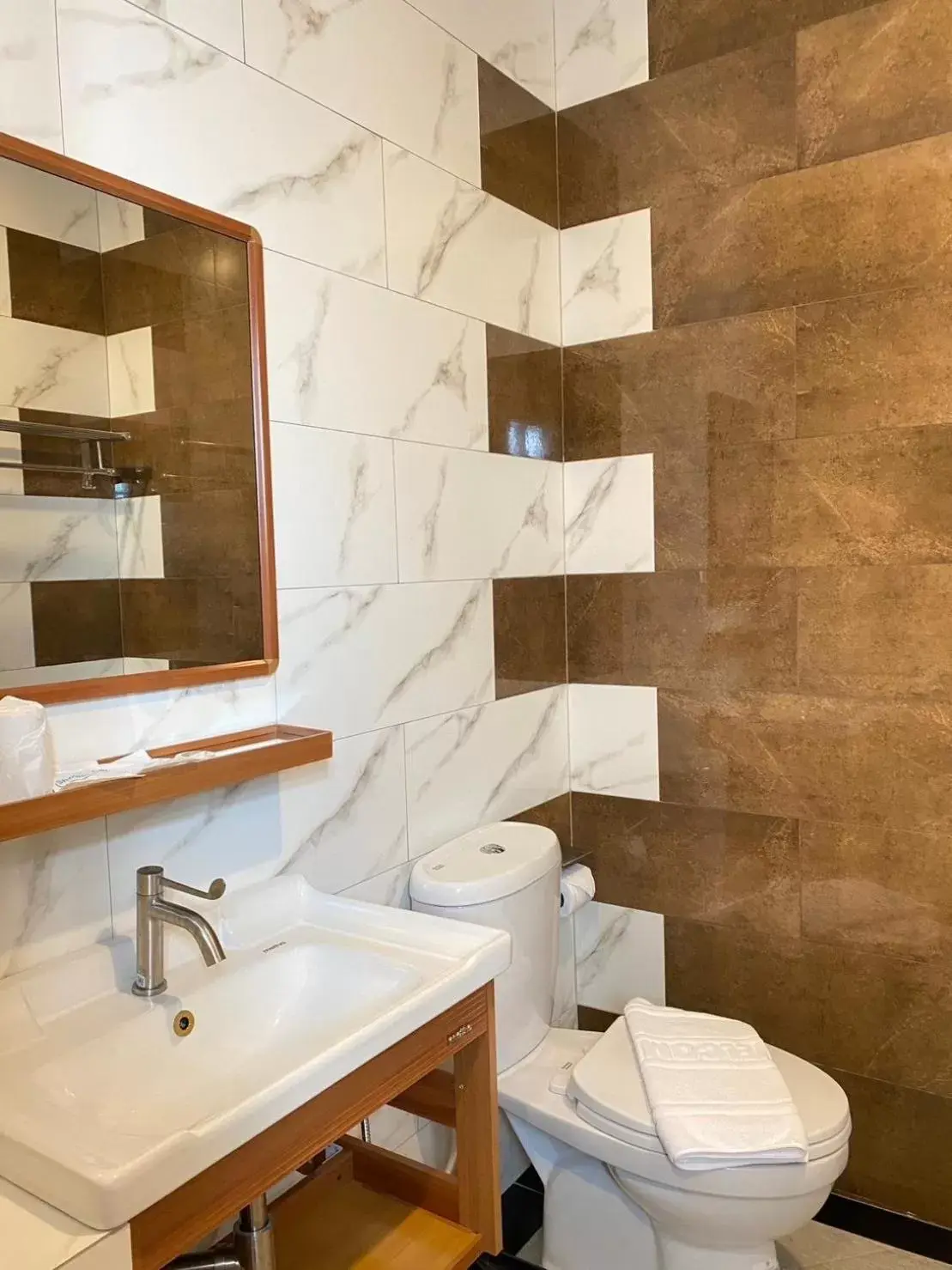 Standard Twin Room in Manomon residence มโนมน เรสซิเดนซ์ Standard Twin Room in Manomon residence มโนมน เรสซิเดนซ์