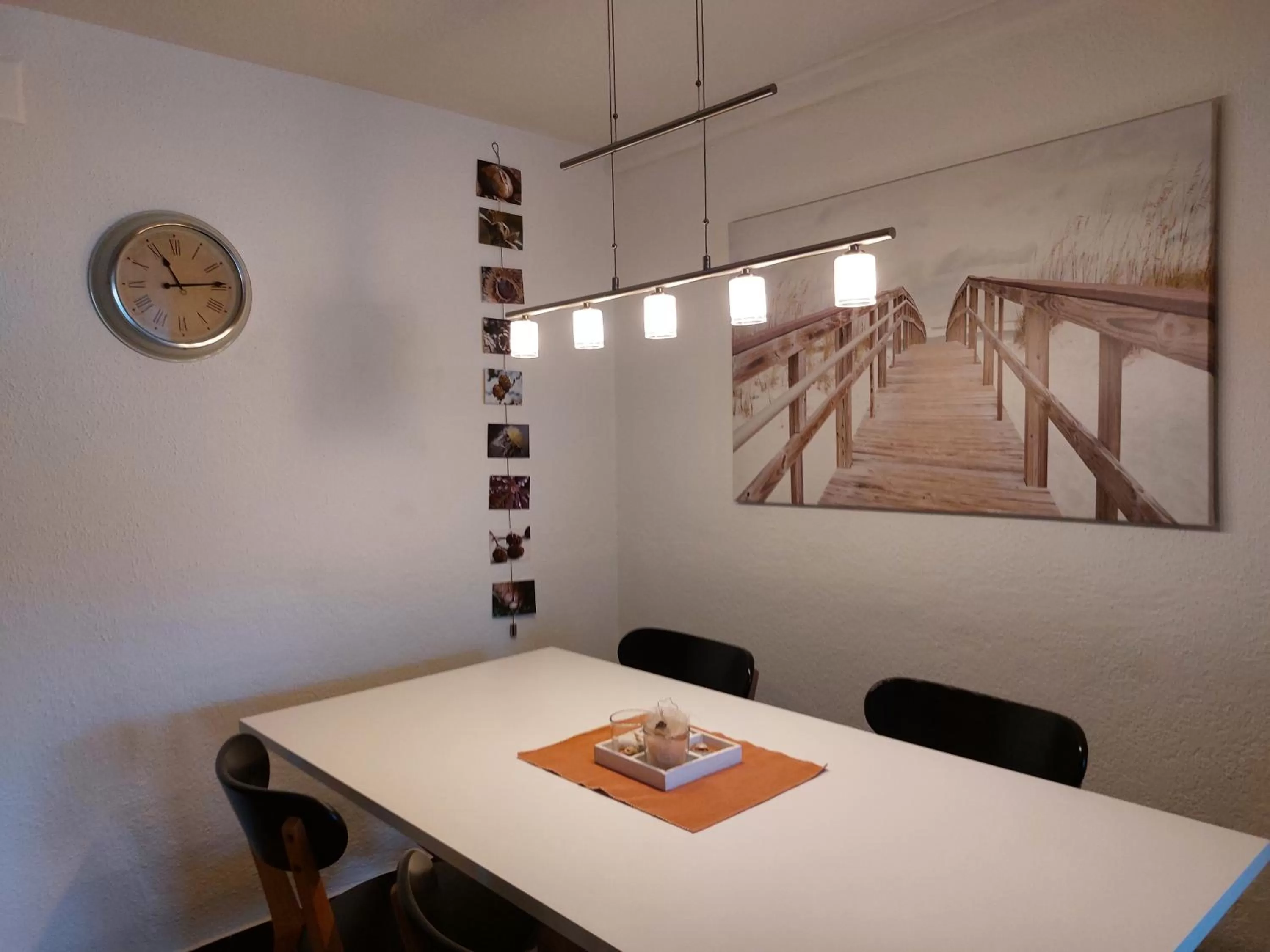 Dining Area in BnB Elsenerhaus