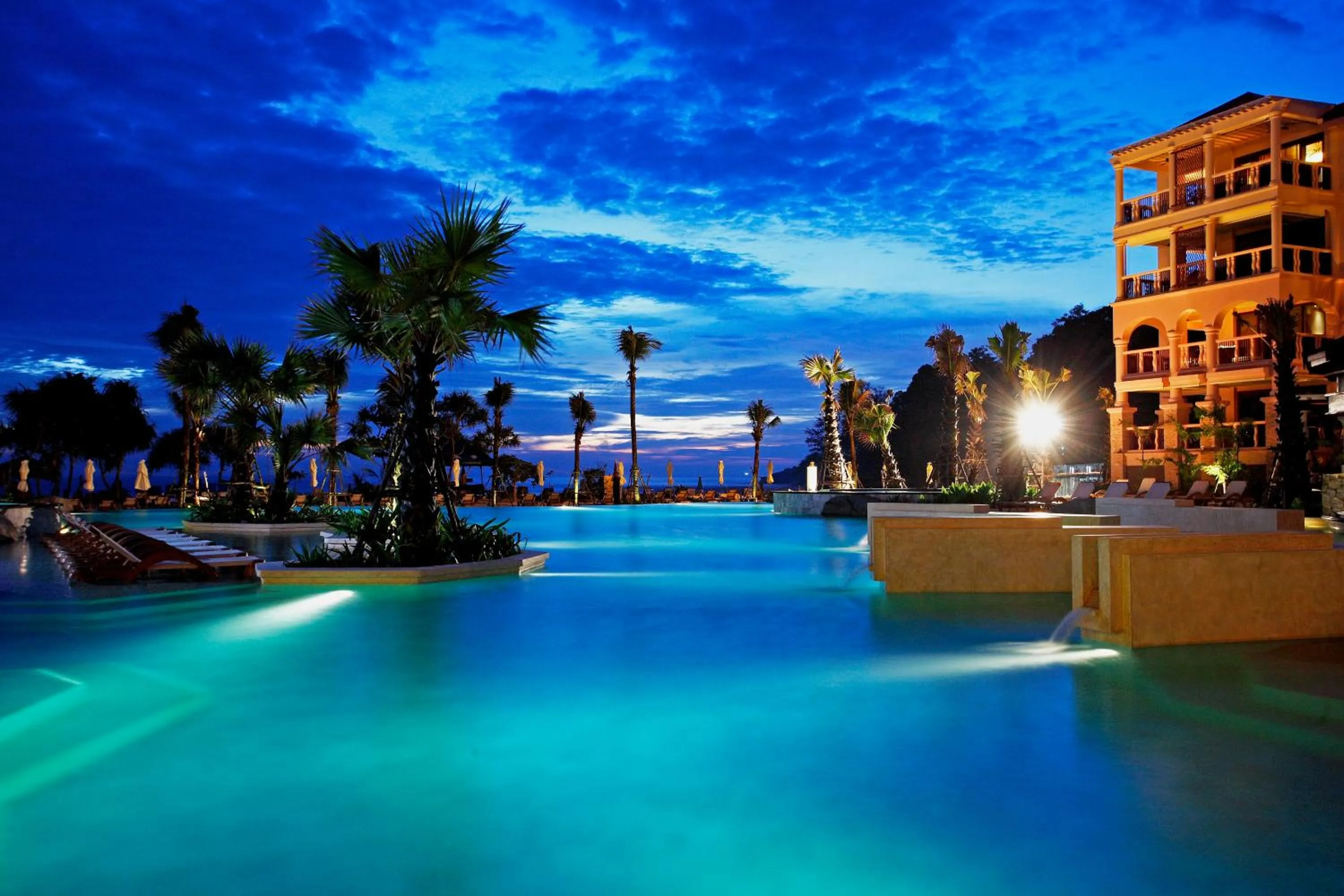 Swimming pool in Centara Grand Beach Resort Phuket