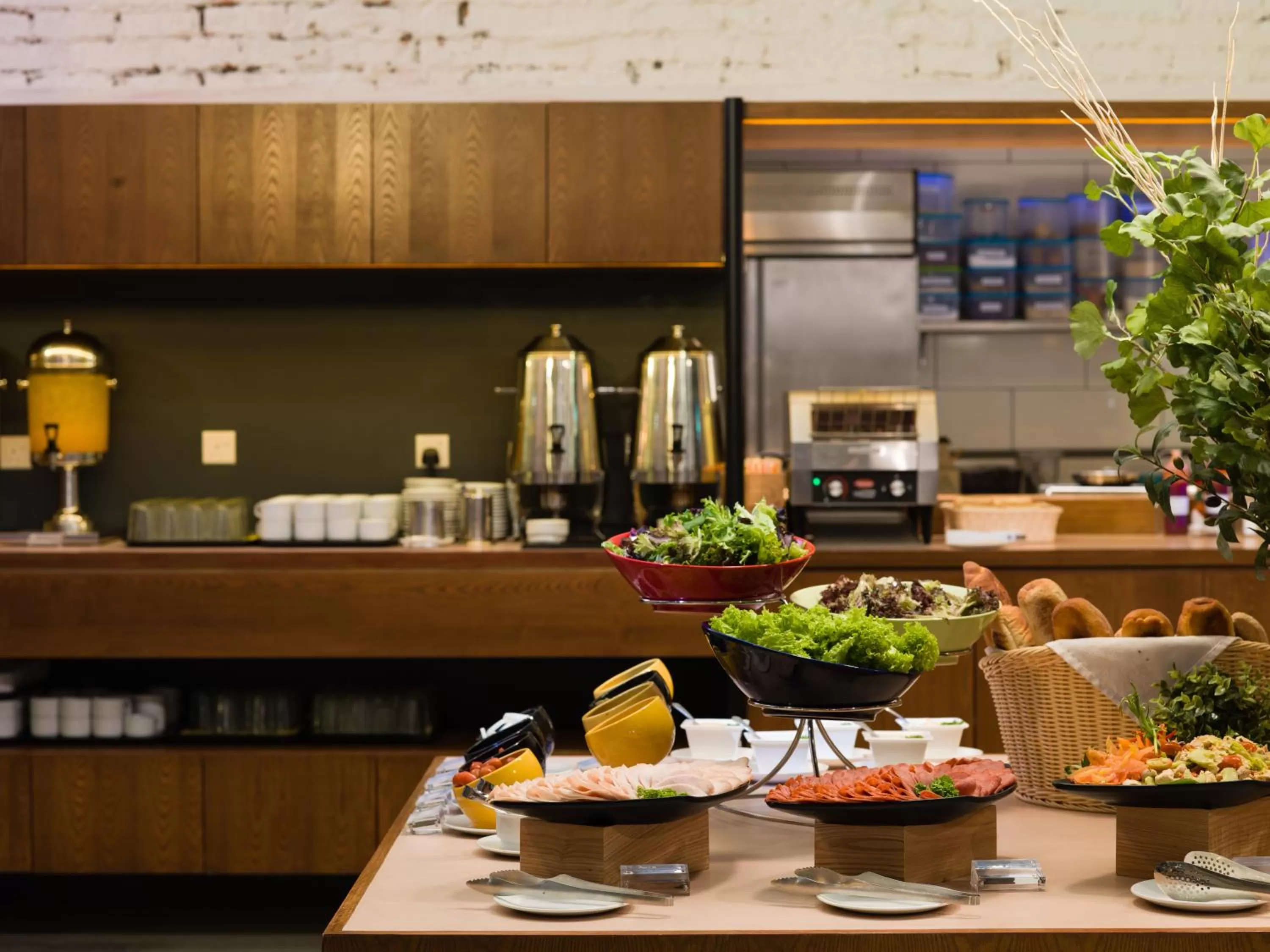 Restaurant/places to eat in Tune Hotel KLIA-KLIA2, Airport Transit Hotel