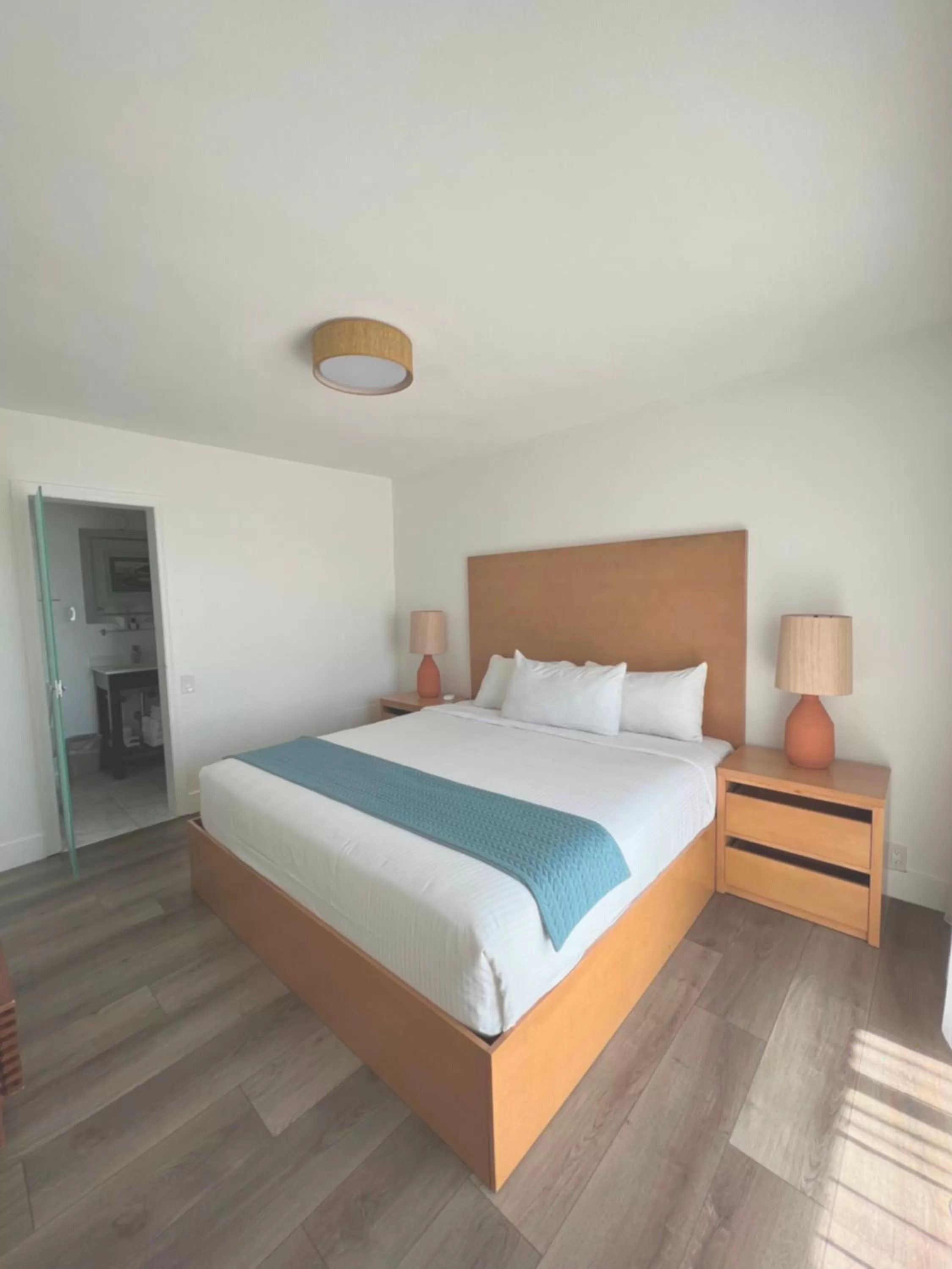 Bed in Capri Laguna on the Beach - A Boutique Hotel