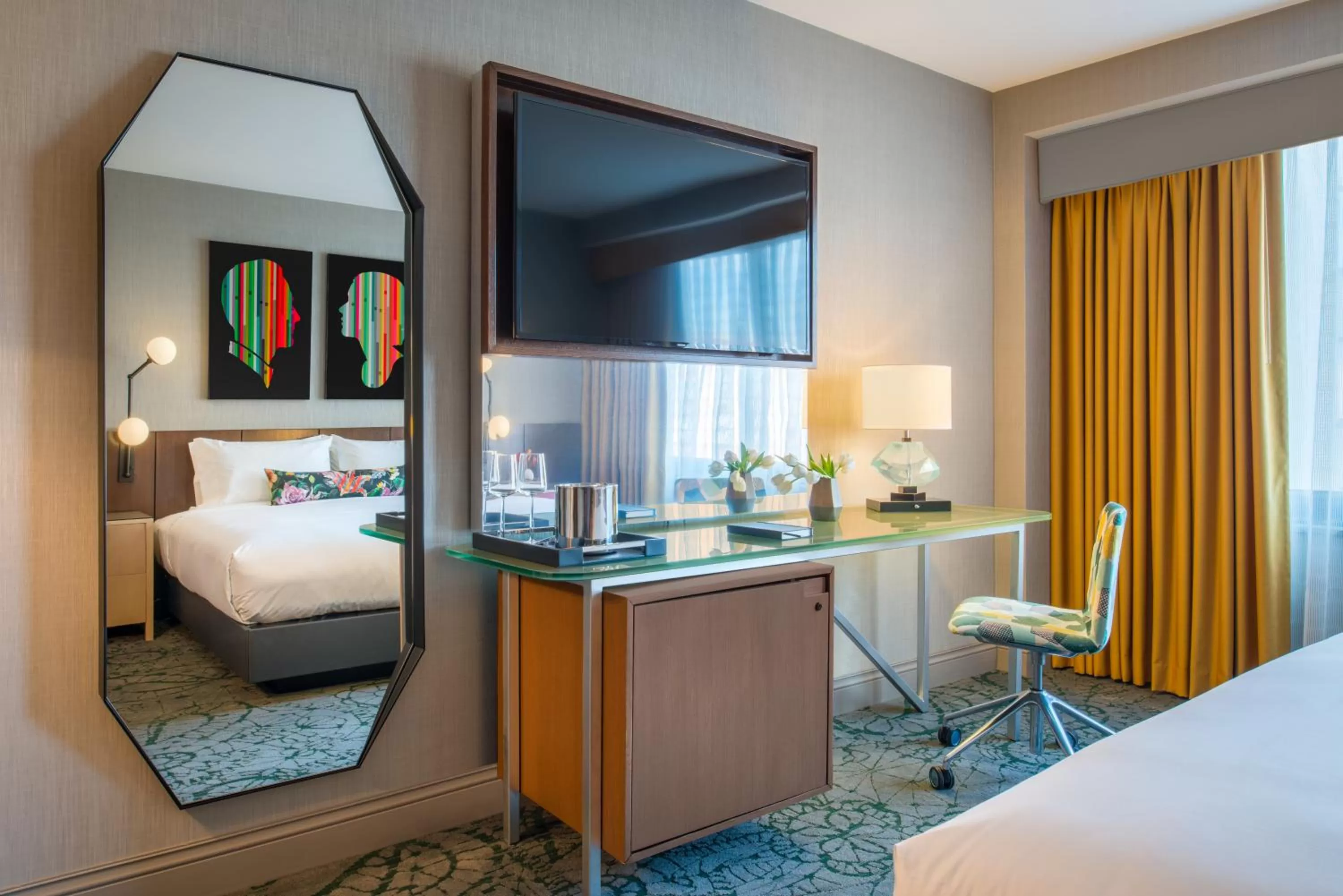 TV and multimedia, Bed in The Darcy Hotel, Washington DC