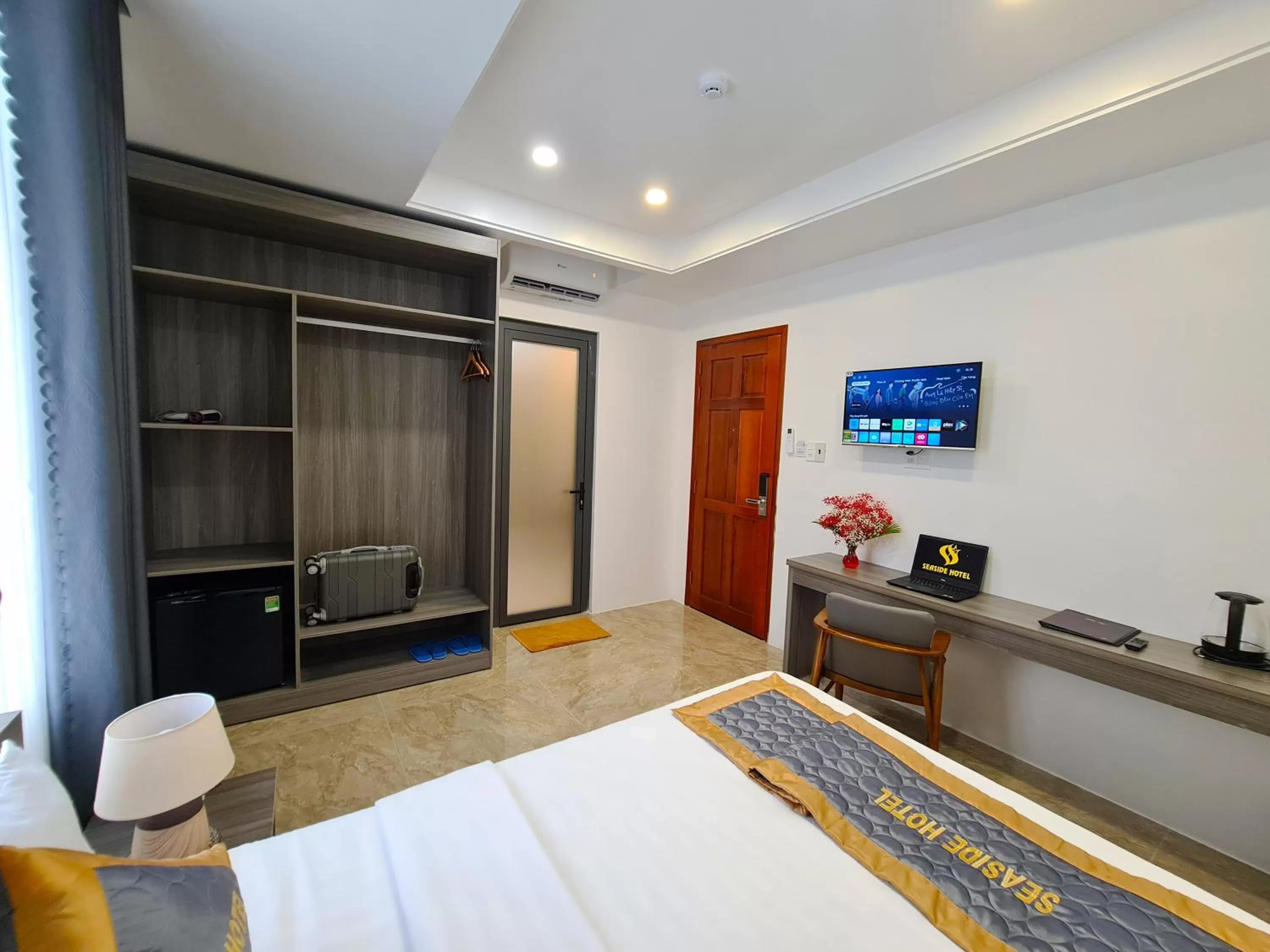 Bathroom, Bed in Seaside Hotel - Rach Gia