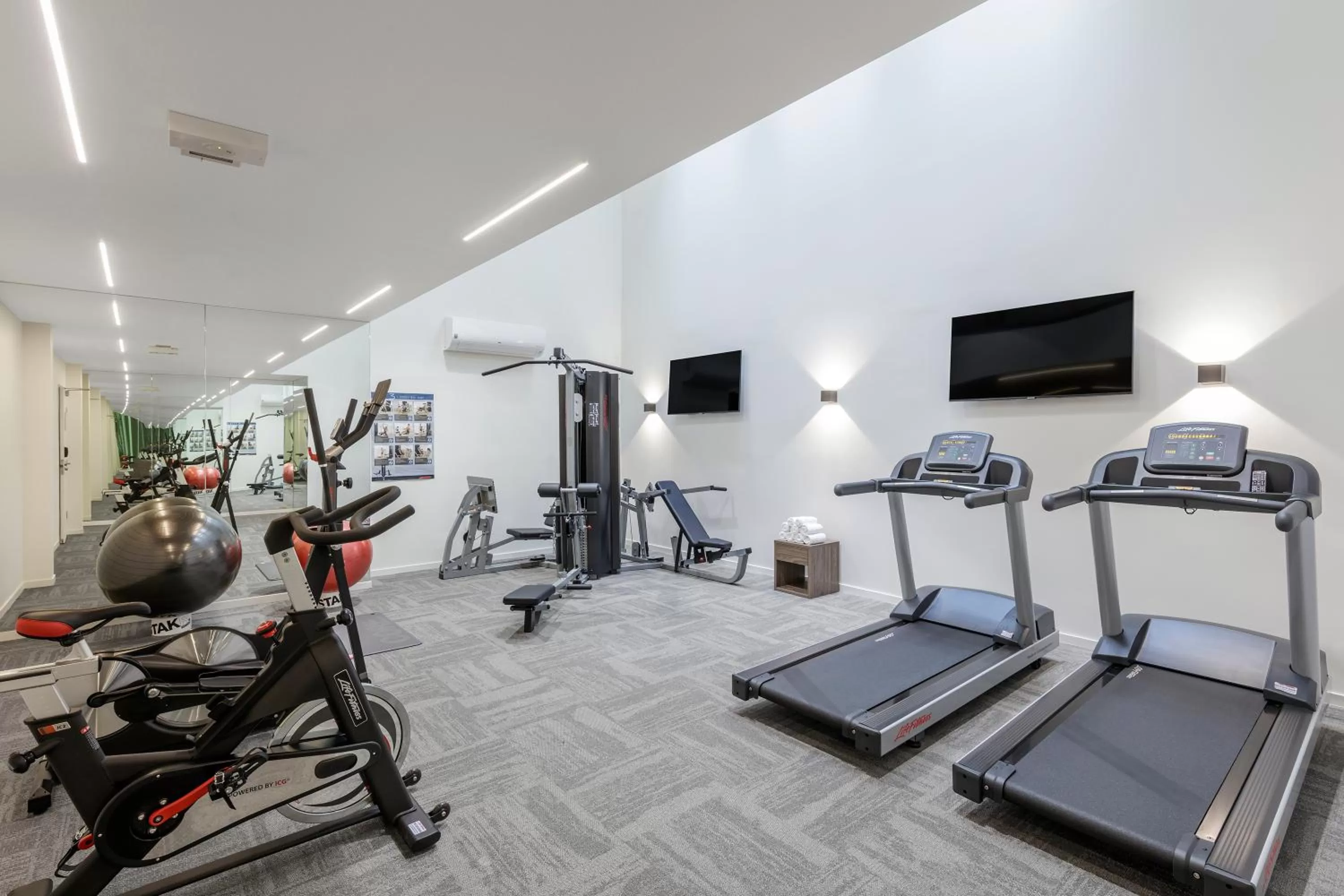 Fitness centre/facilities in Brady Apartment Hotel Hardware Lane