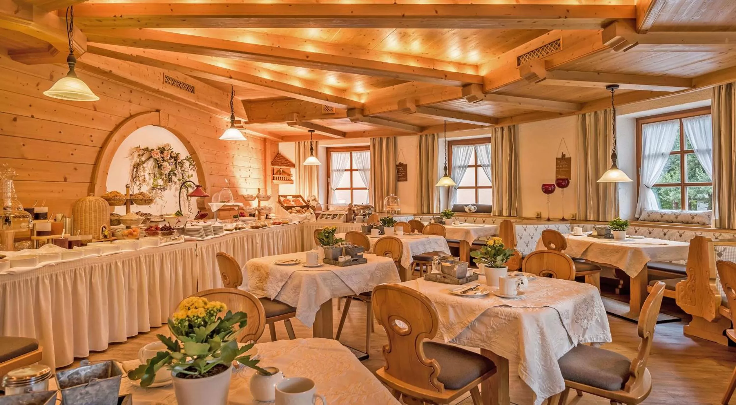 Buffet breakfast, Restaurant/Places to Eat in Hotel Mutz